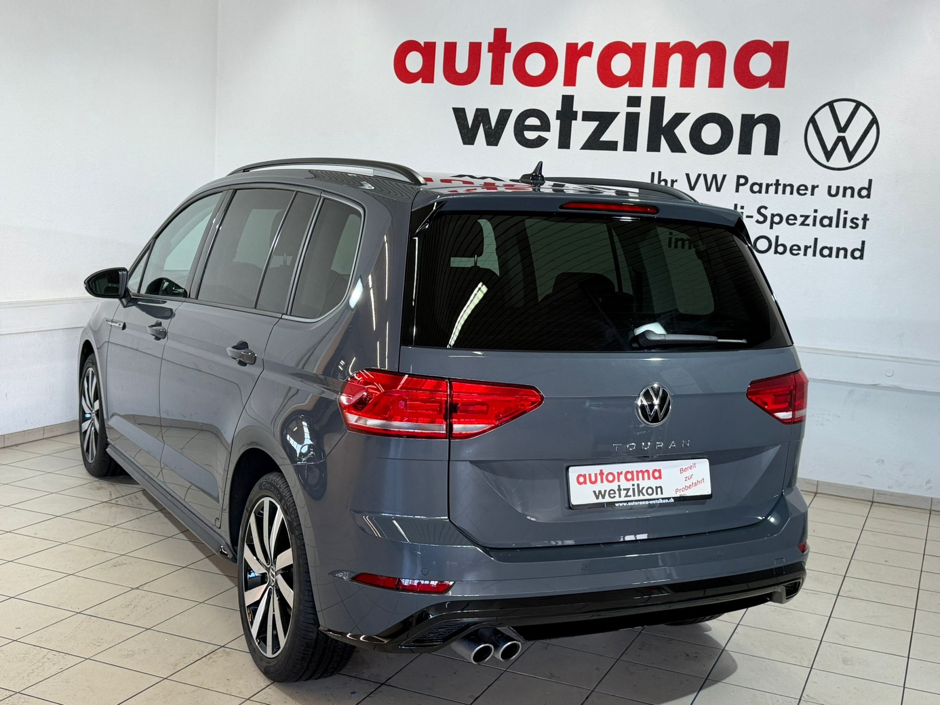 VW Touran 2.0 TDI BlueMotion Technology Highline DSG-image-3