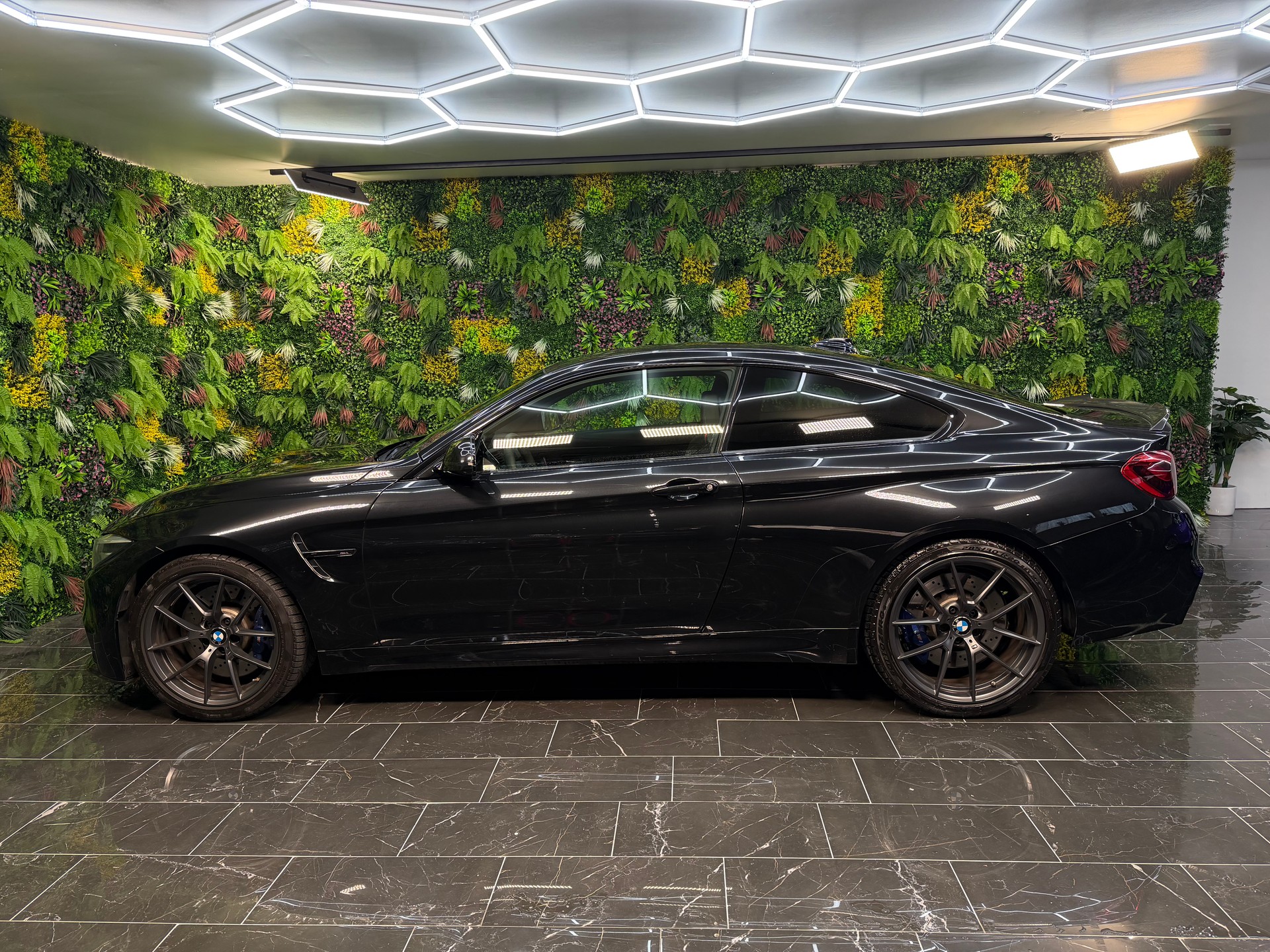 BMW M4 Coupé CS DKG-image-4