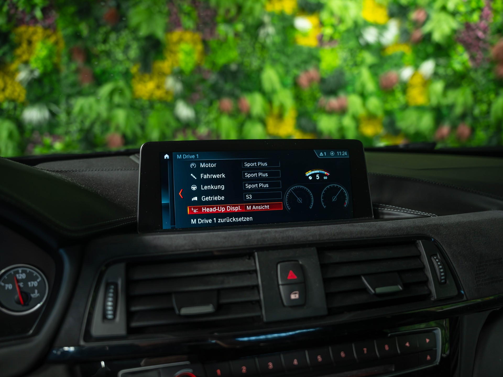 BMW M4 Coupé CS DKG-image-15