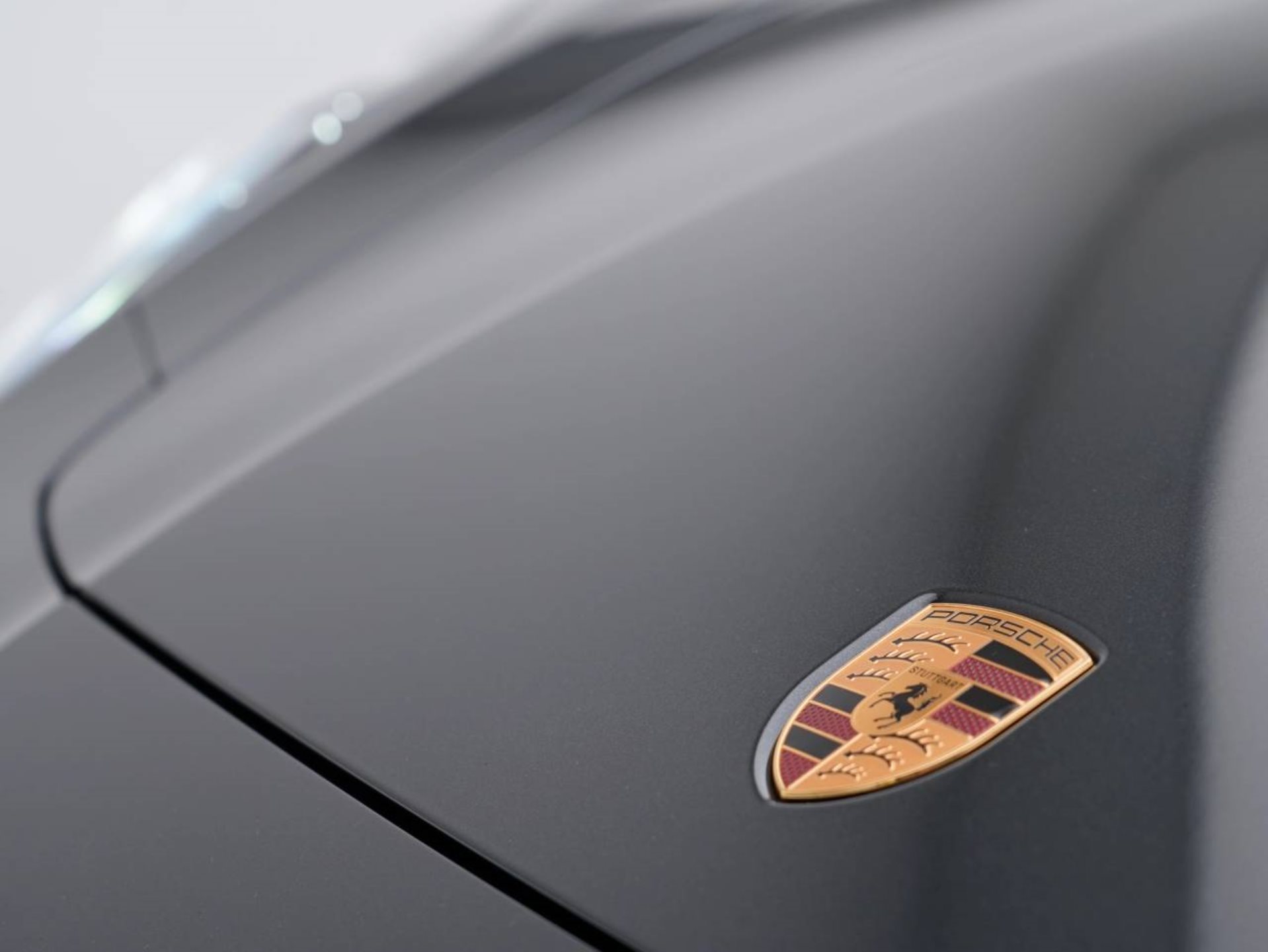 PORSCHE Panamera 4S E-Hybrid-image-11