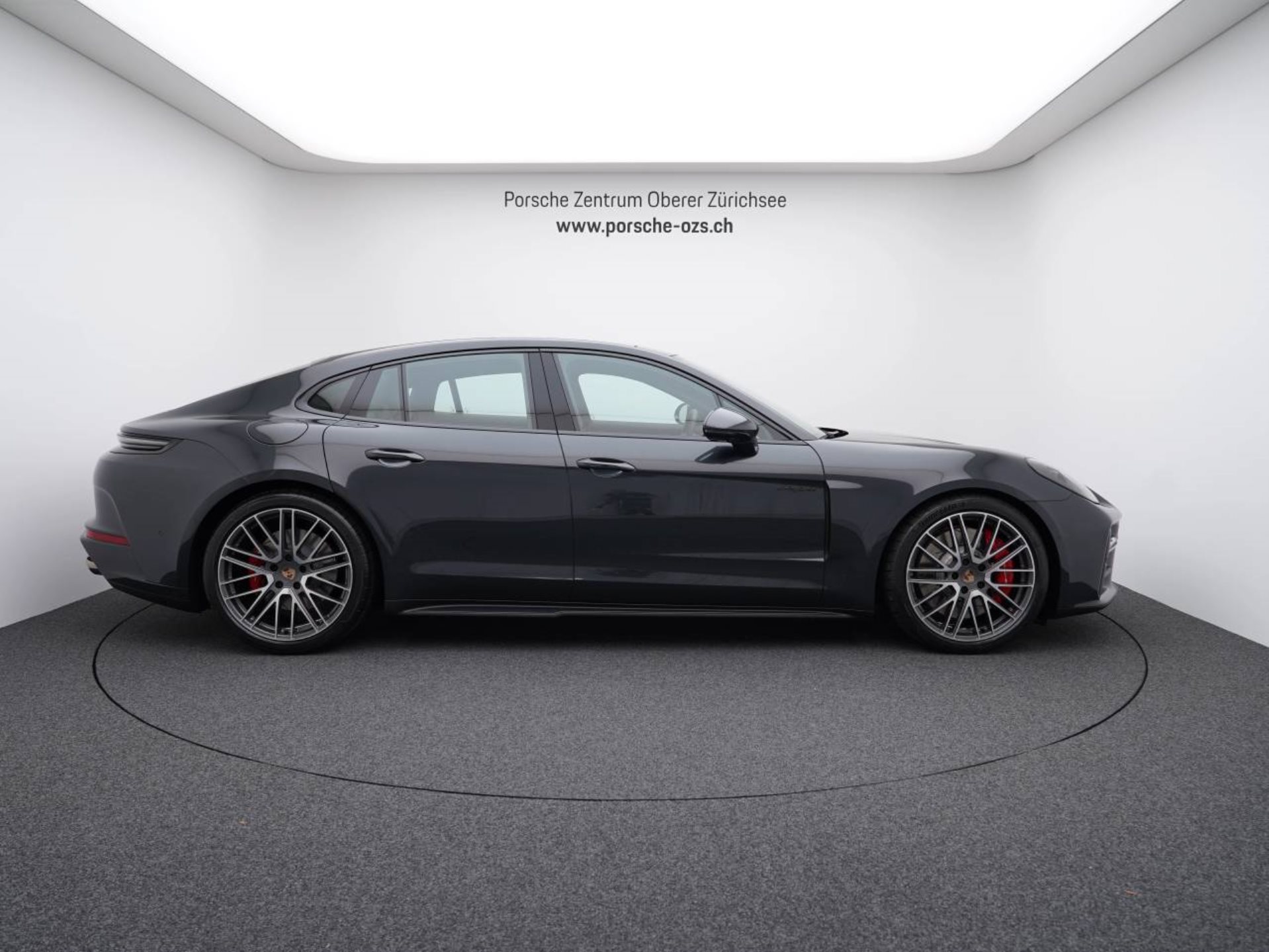 PORSCHE Panamera 4S E-Hybrid-image-7