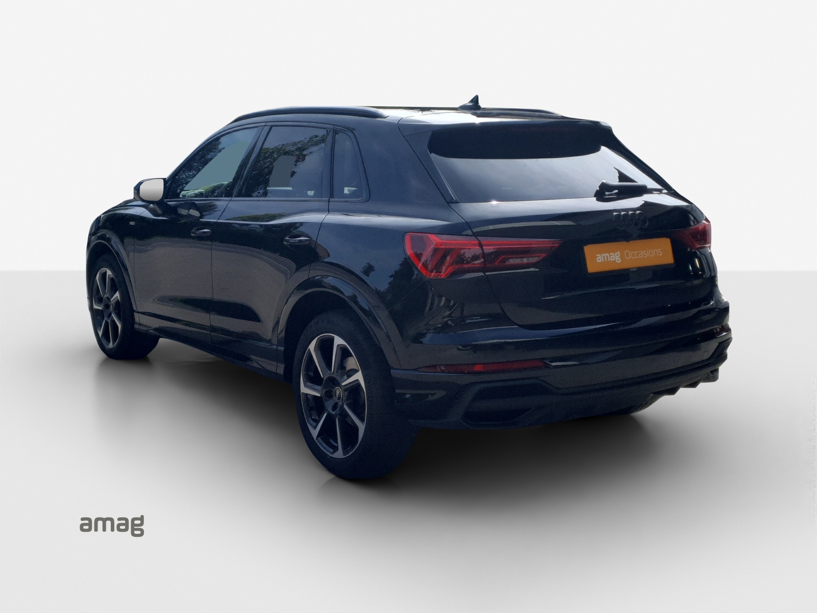 AUDI Q3 35 TFSI S line Attraction S-tronic-image-2