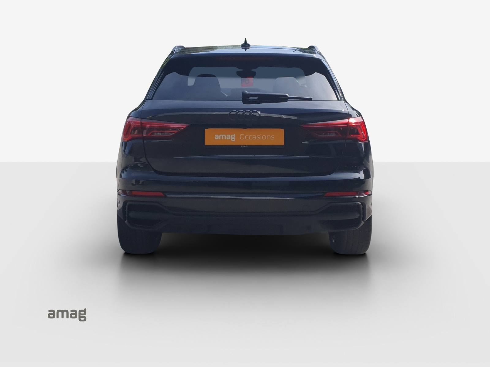 AUDI Q3 35 TFSI S line Attraction S-tronic-image-3