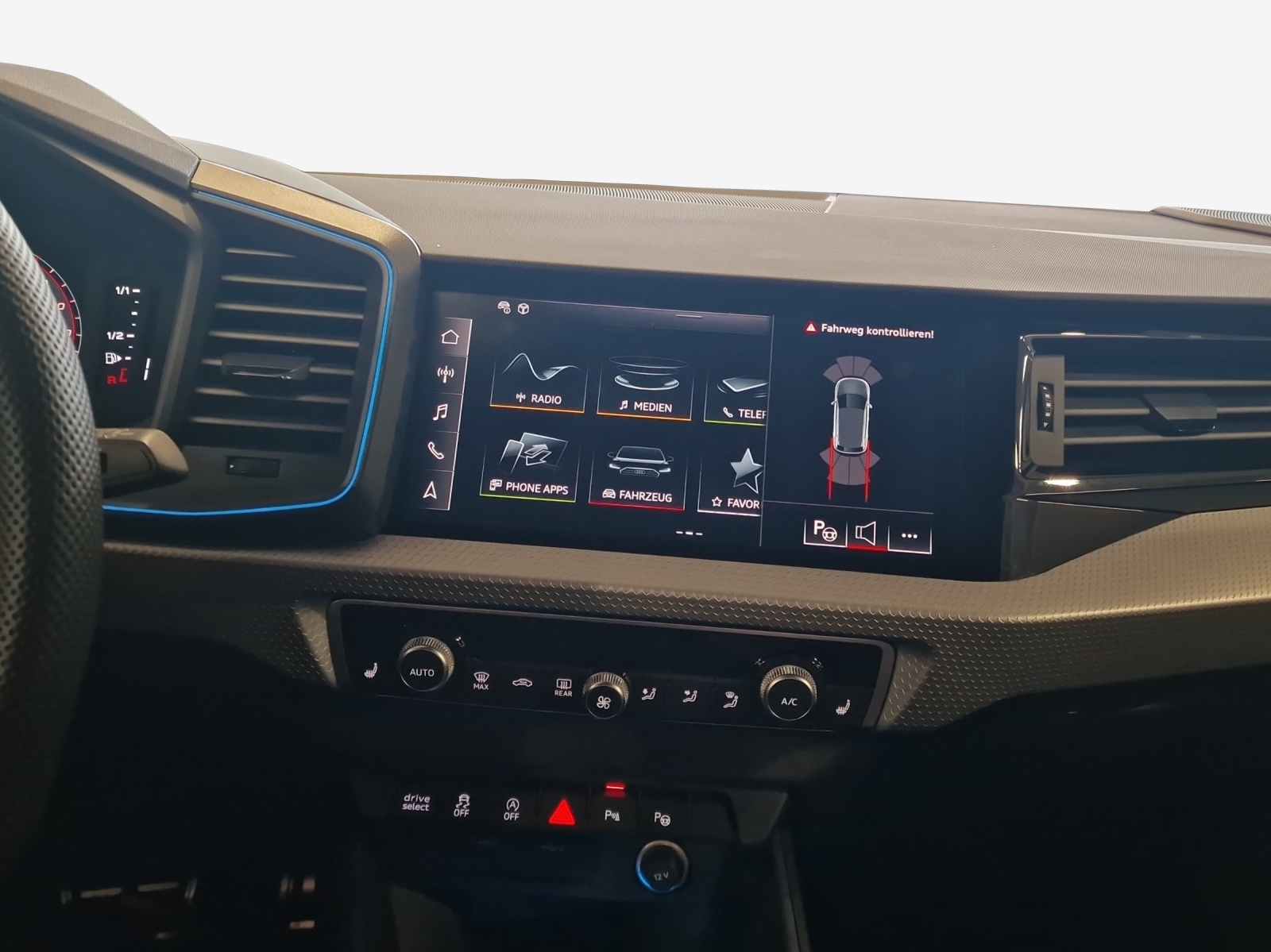 AUDI A1 Sportback 40 TFSI S Line S-tronic-image-10