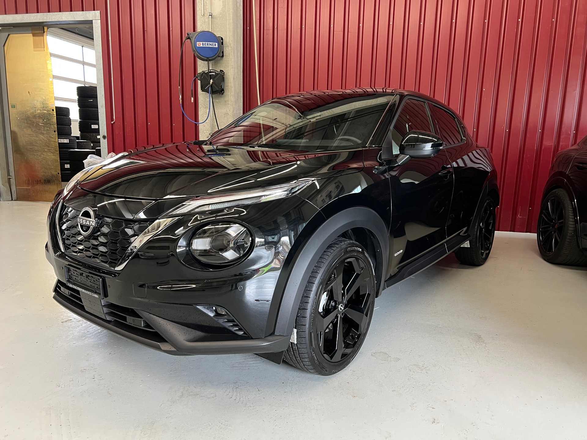 NISSAN Juke 1.6 FHEV Tekna-image-1