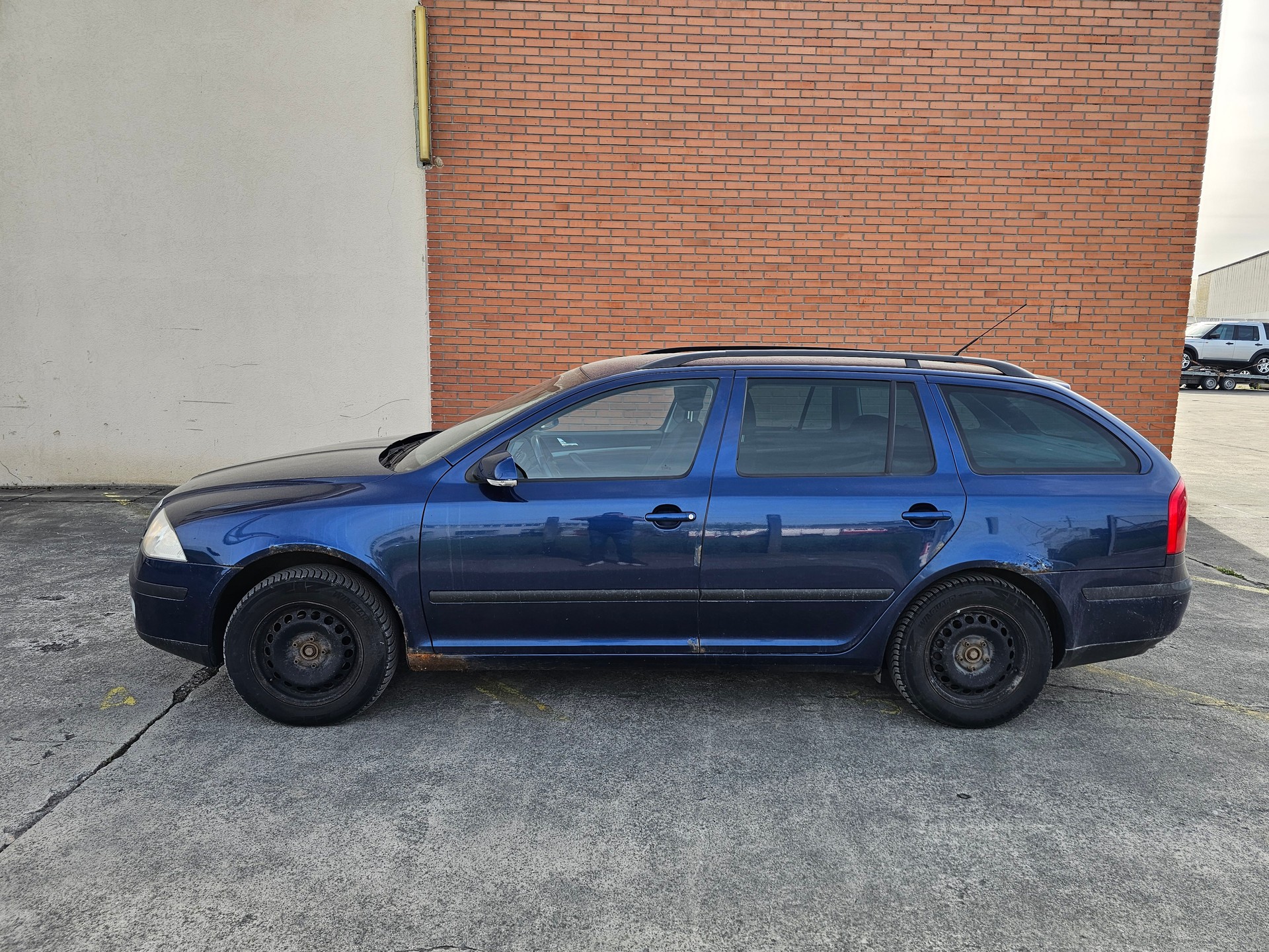 SKODA Octavia 1.9 TDI Swiss Adventure 4x4-image-1
