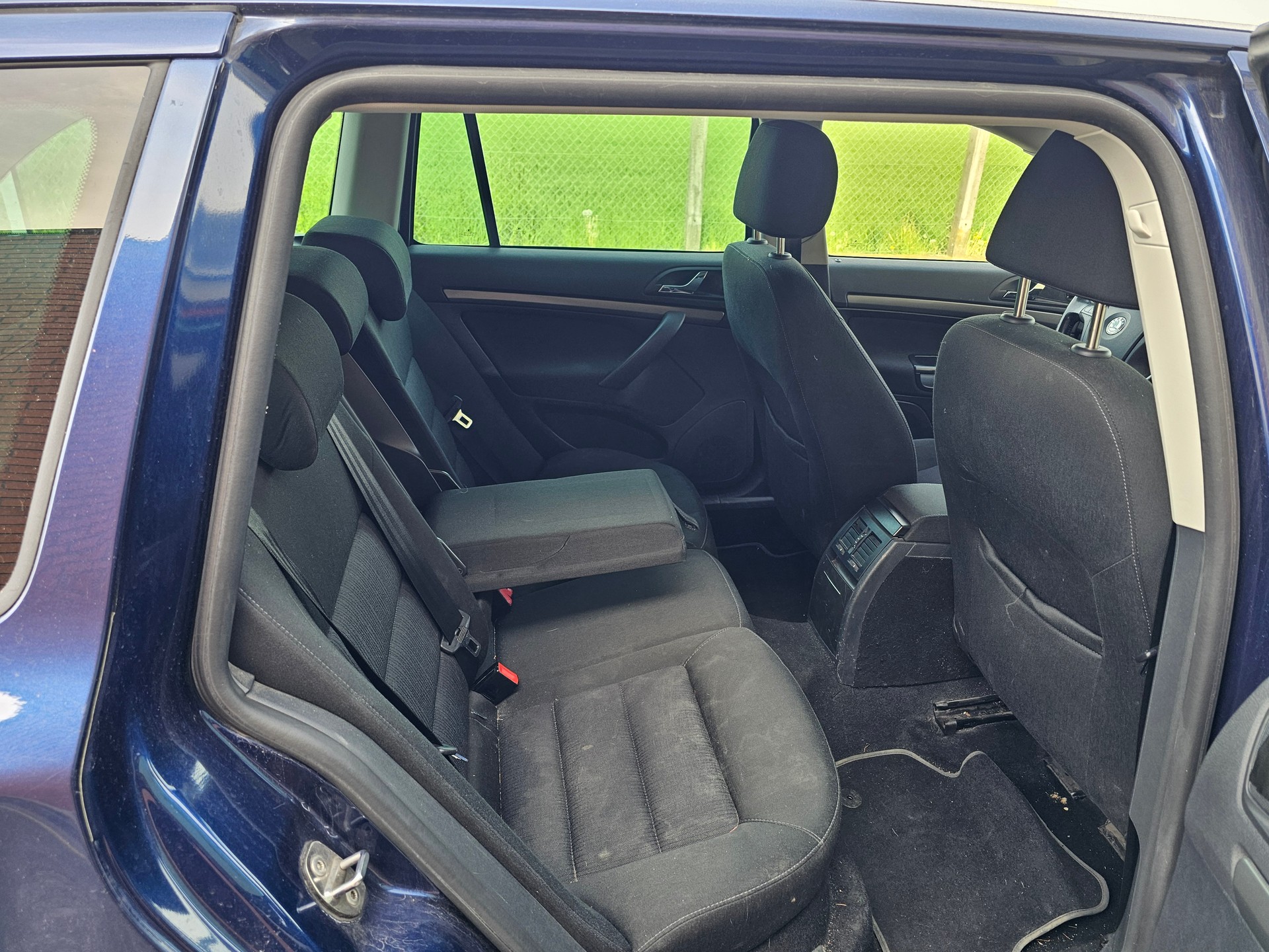 SKODA Octavia 1.9 TDI Swiss Adventure 4x4-image-12