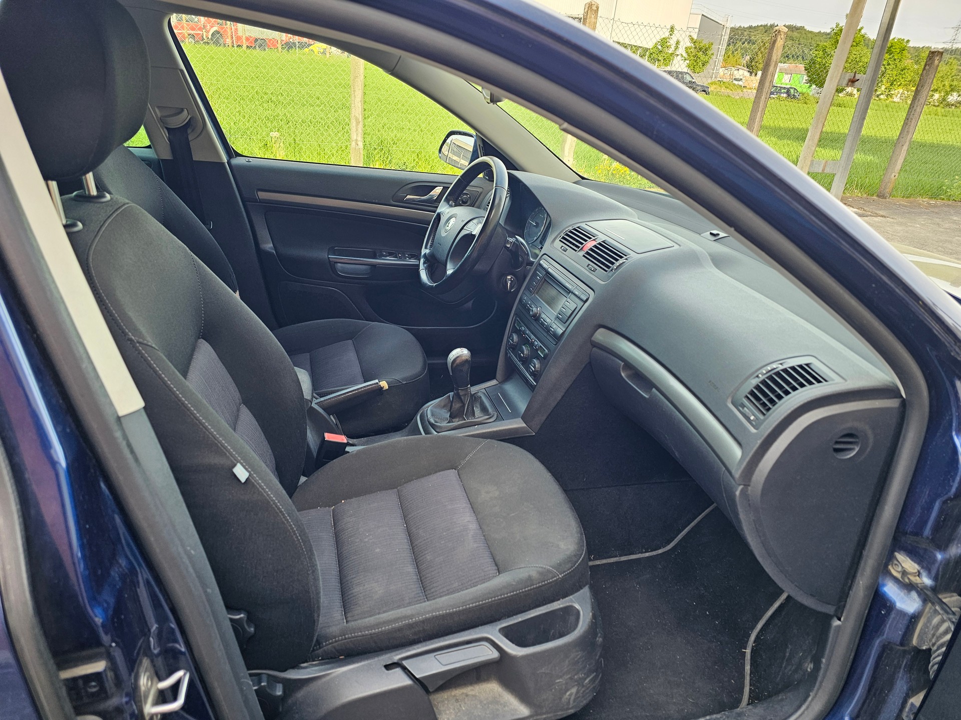 SKODA Octavia 1.9 TDI Swiss Adventure 4x4-image-10