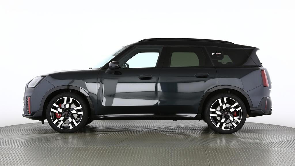 MINI John Cooper Works Countryman ALL4-image-1