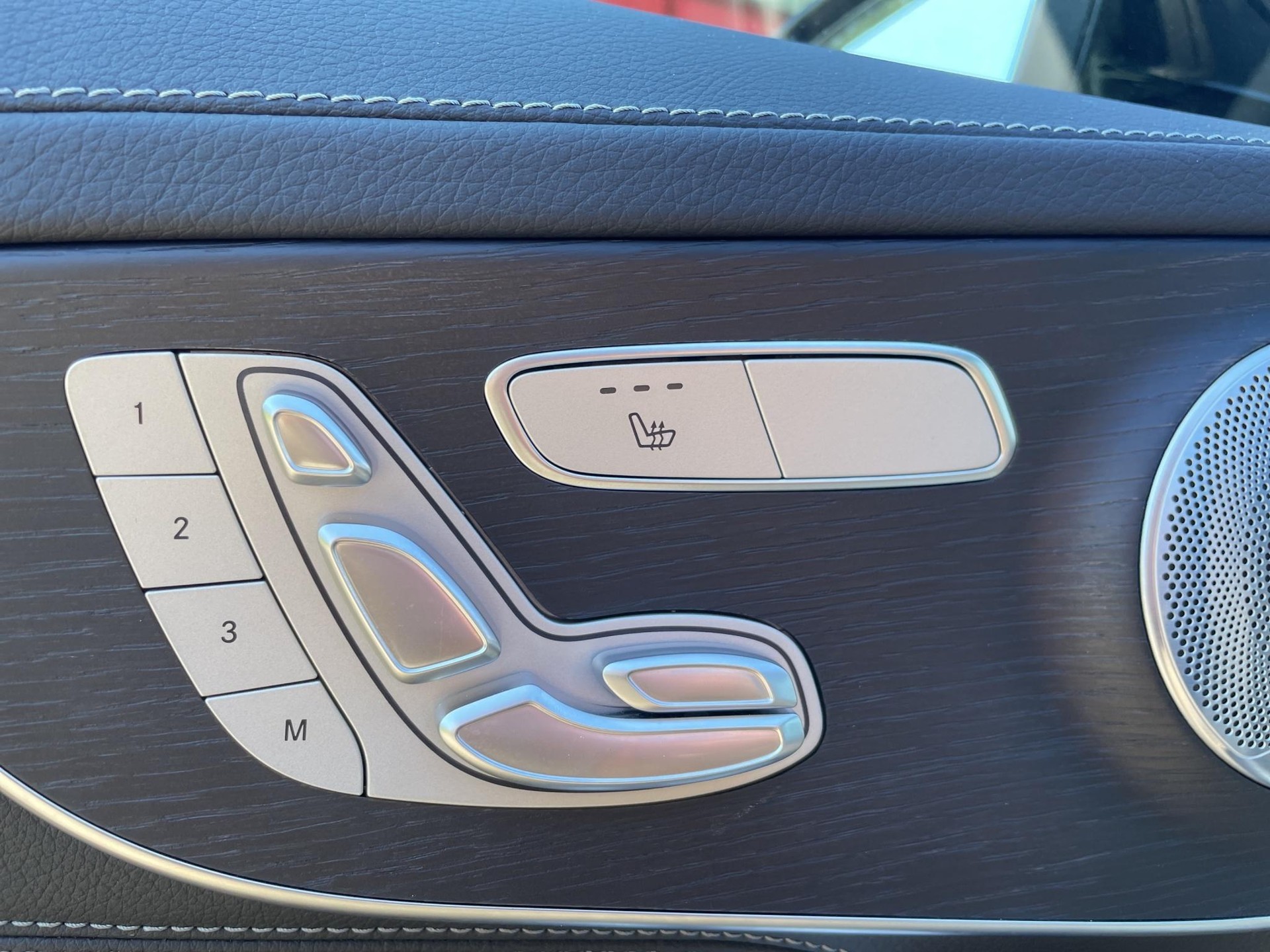 MERCEDES-BENZ C 200 4matic Coupé-image-20