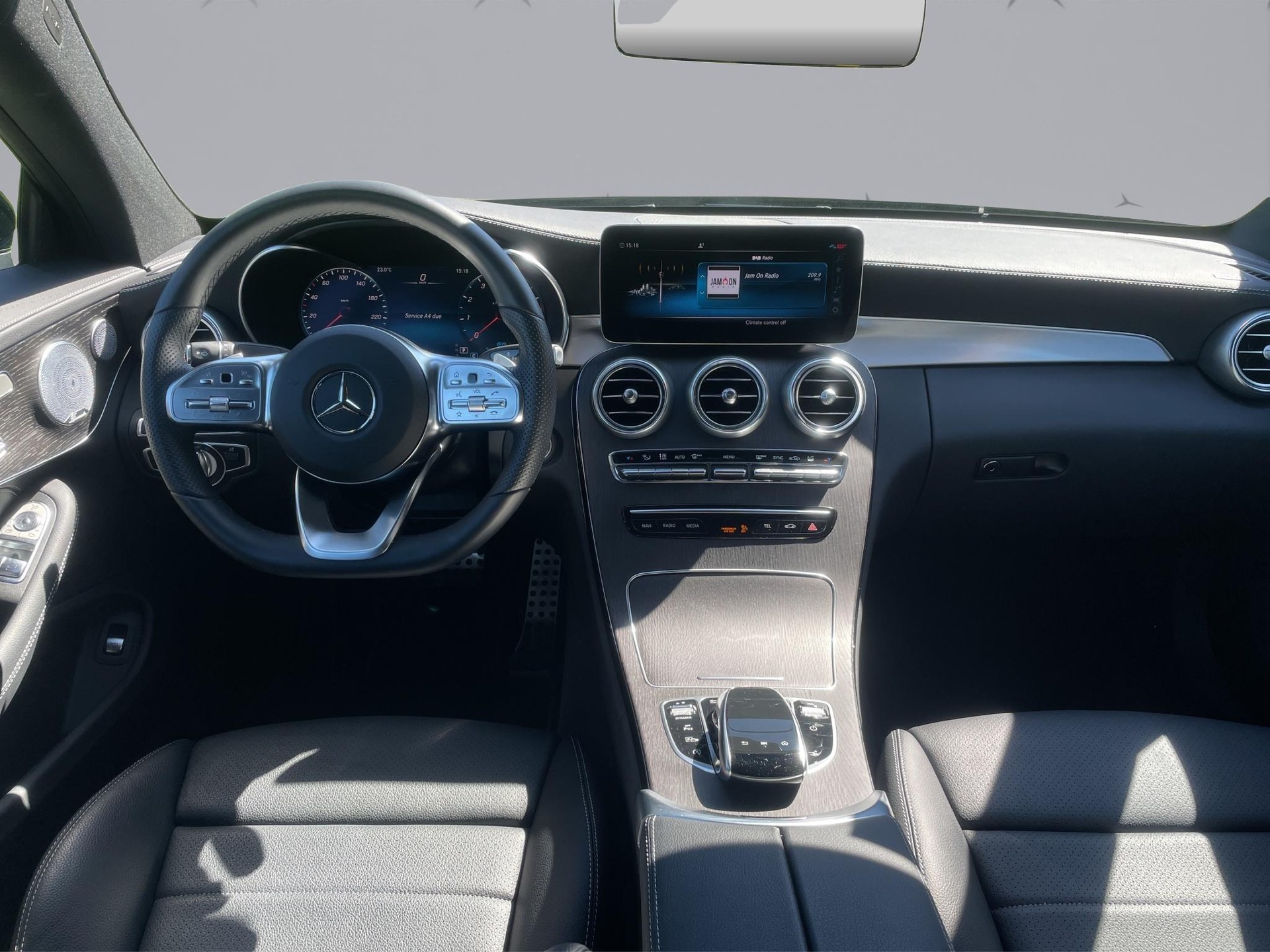 MERCEDES-BENZ C 200 4matic Coupé-image-13
