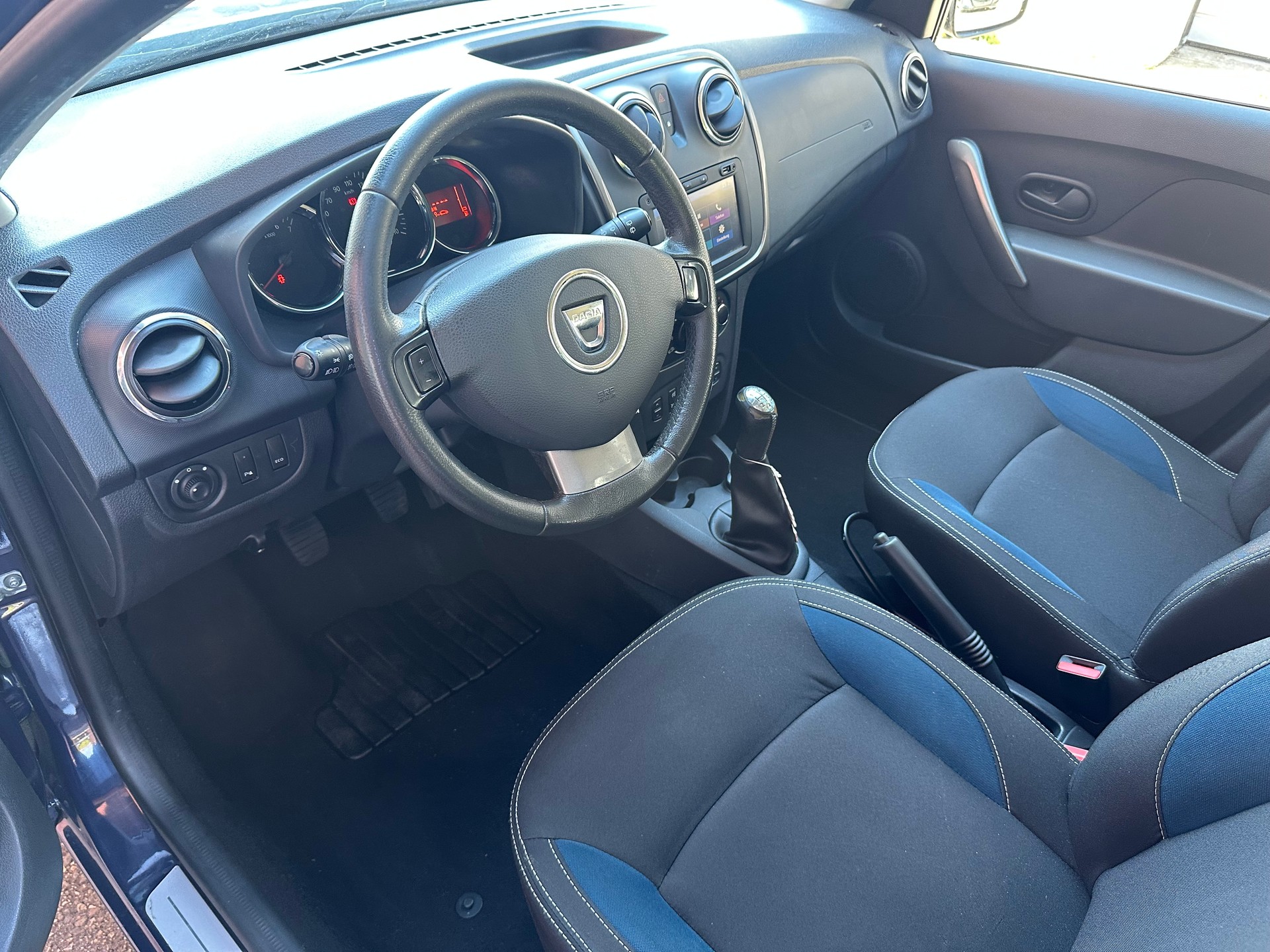 DACIA Logan MCV 0.9 Lauréate-image-7