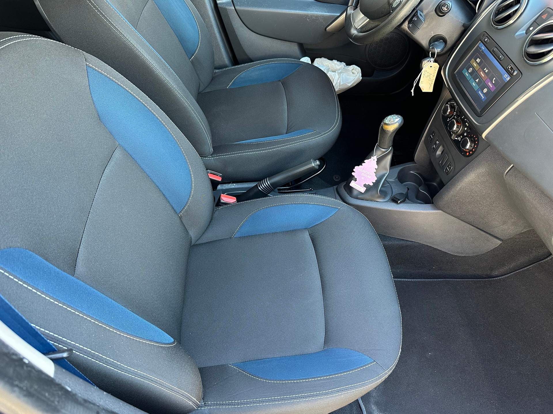 DACIA Logan MCV 0.9 Lauréate-image-8