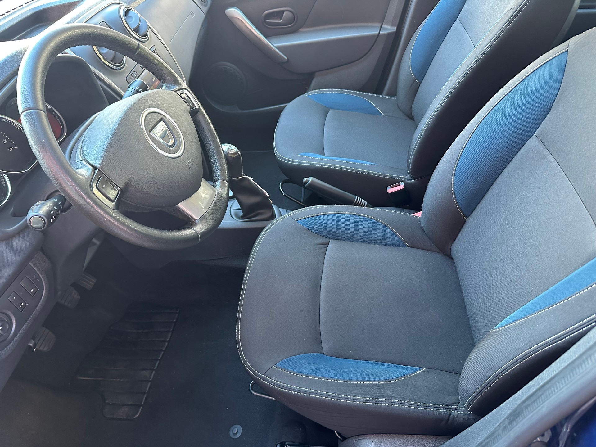 DACIA Logan MCV 0.9 Lauréate-image-6