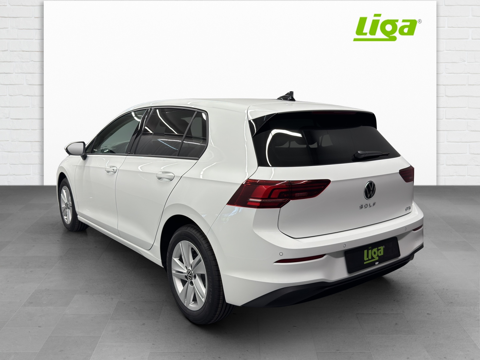 VW Golf VIII 1.5 eTSI Value DSG-image-3