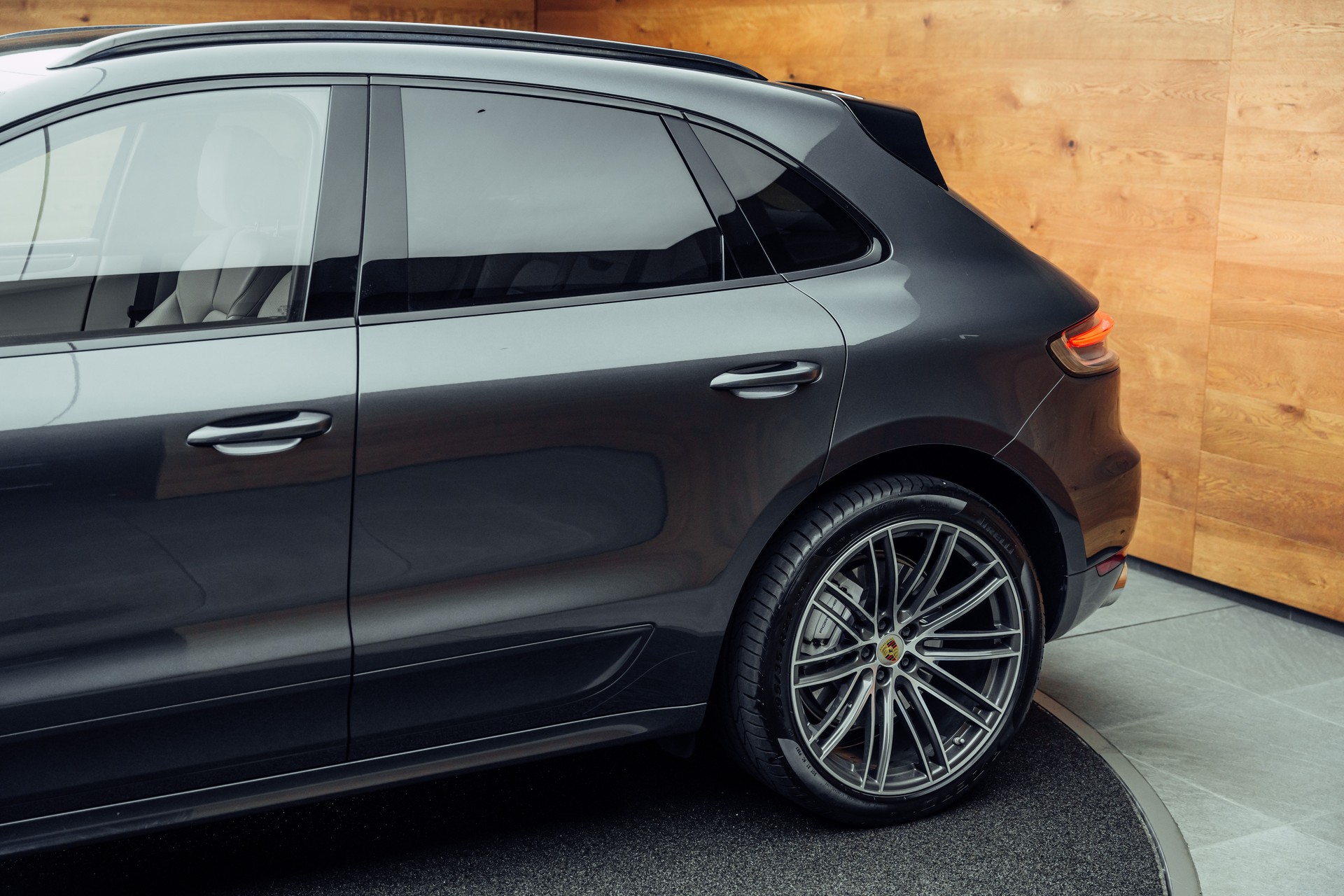 PORSCHE Macan Turbo PDK-image-20