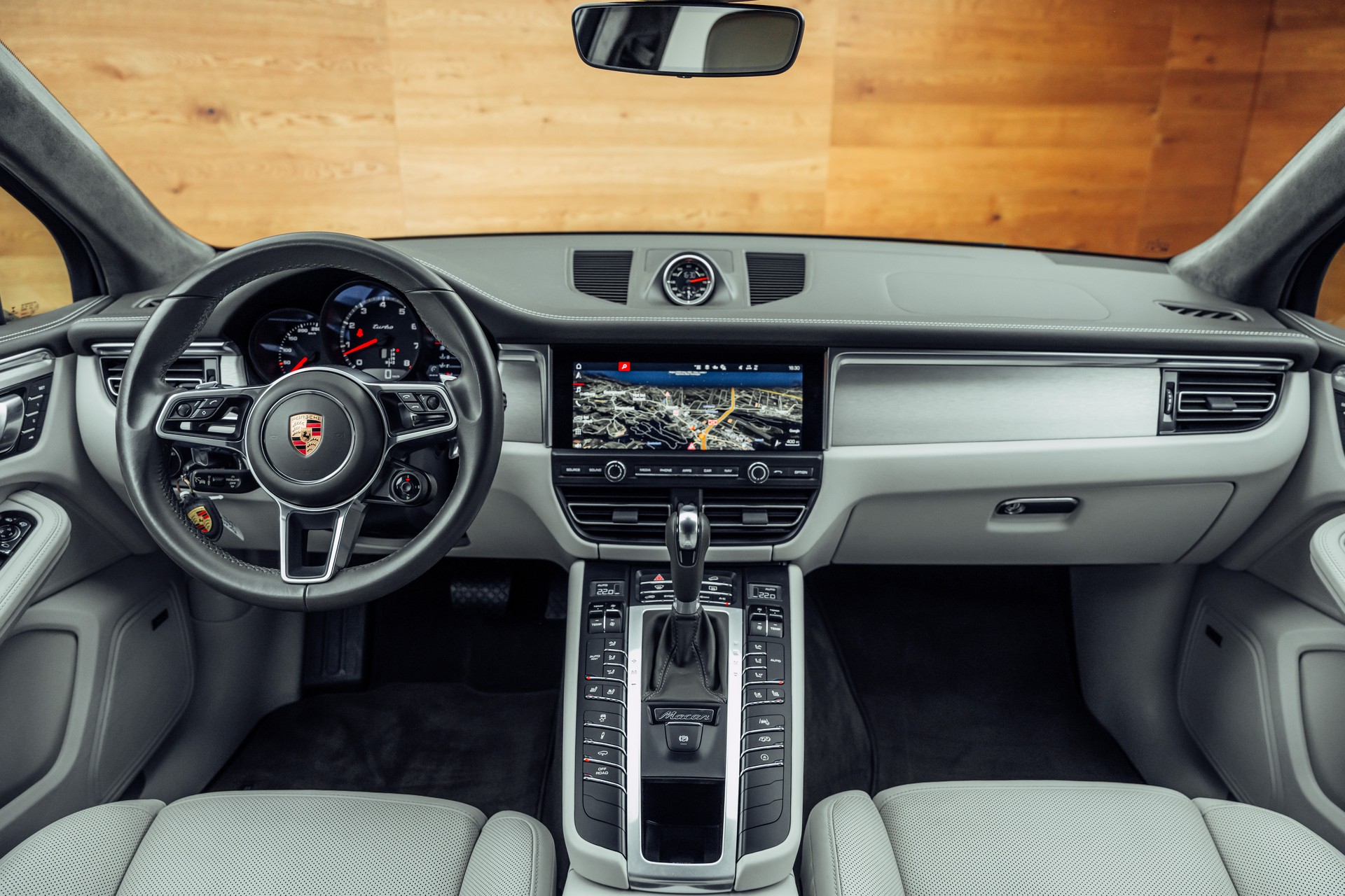PORSCHE Macan Turbo PDK-image-4