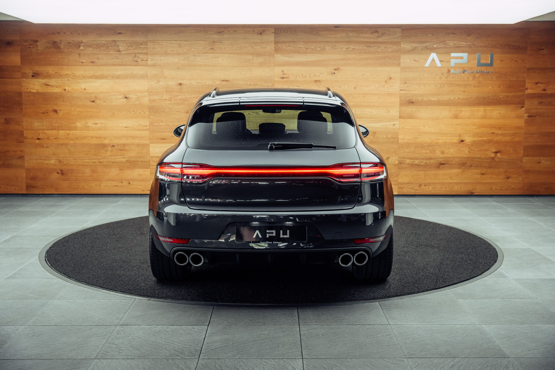 PORSCHE Macan Turbo PDK-image-18