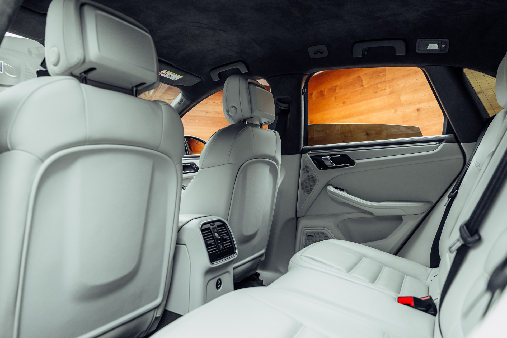 PORSCHE Macan Turbo PDK-image-8