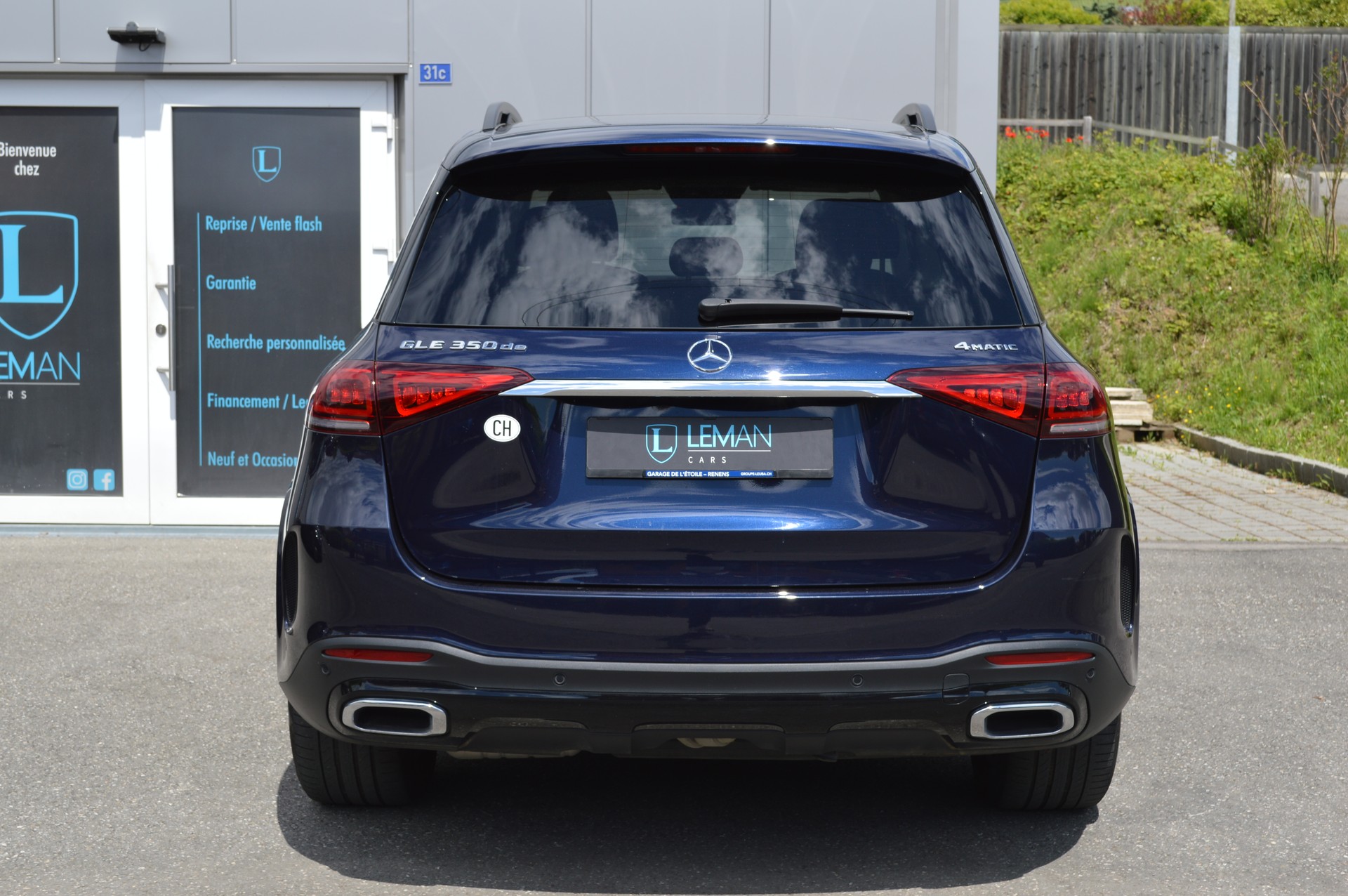 MERCEDES-BENZ GLE 350 de 4Matic AMG Line 9G-Tronic-image-5
