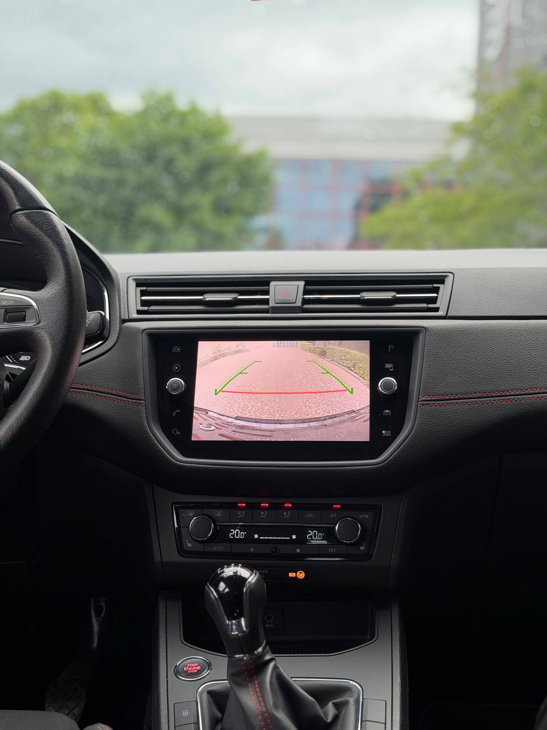 SEAT Ibiza 1.5 TSI EVO Swiss FR-image-8