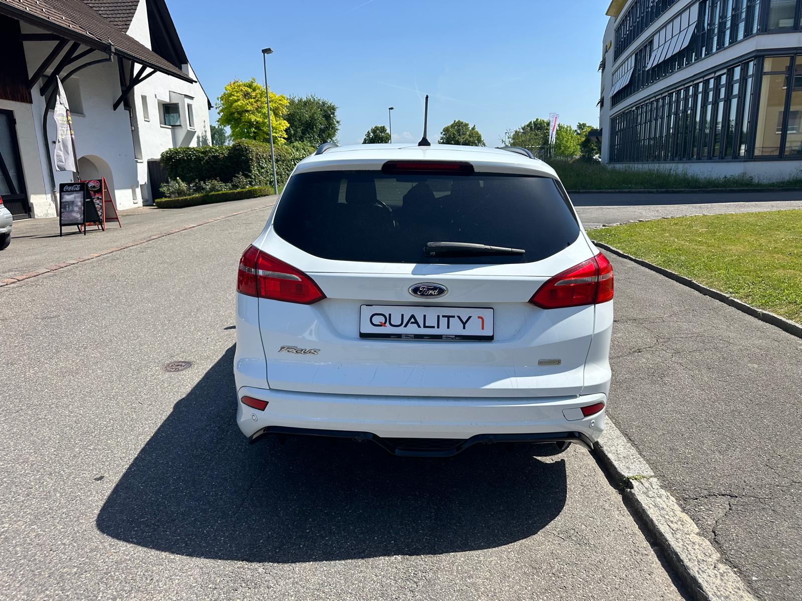 FORD Focus 1.0 SCTi ST Line Automatic-image-14