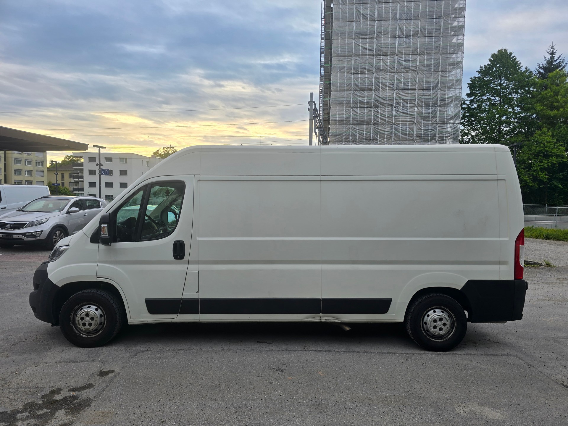 PEUGEOT Boxer 2.0 HDI 333 Active L3H2-image-8