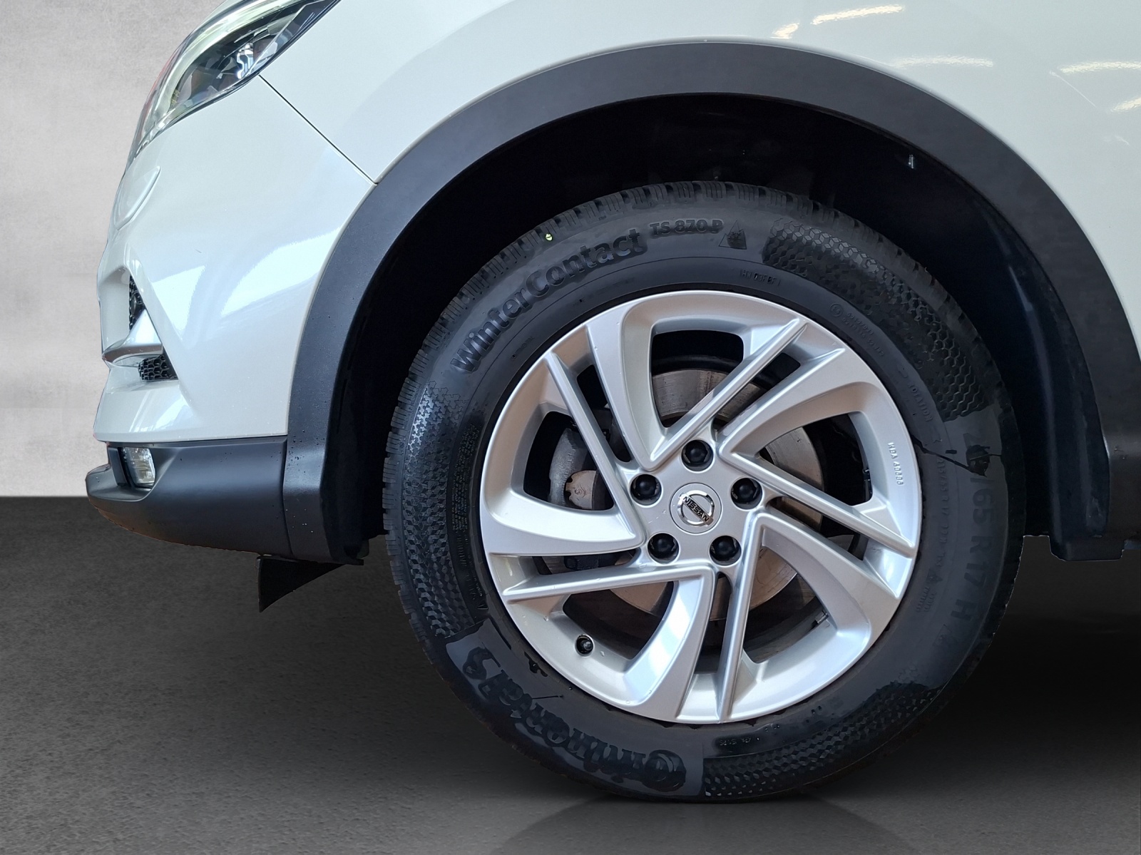 NISSAN Qashqai 1.6 dCi Tekna 4x4-image-15