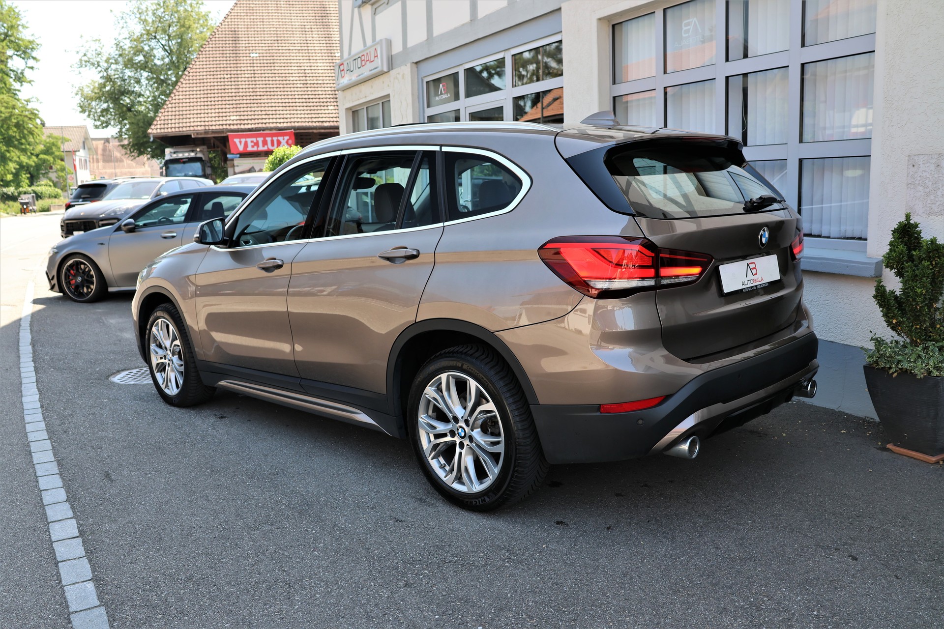BMW X1 xDrive 18d Sport Line Steptronic-image-6