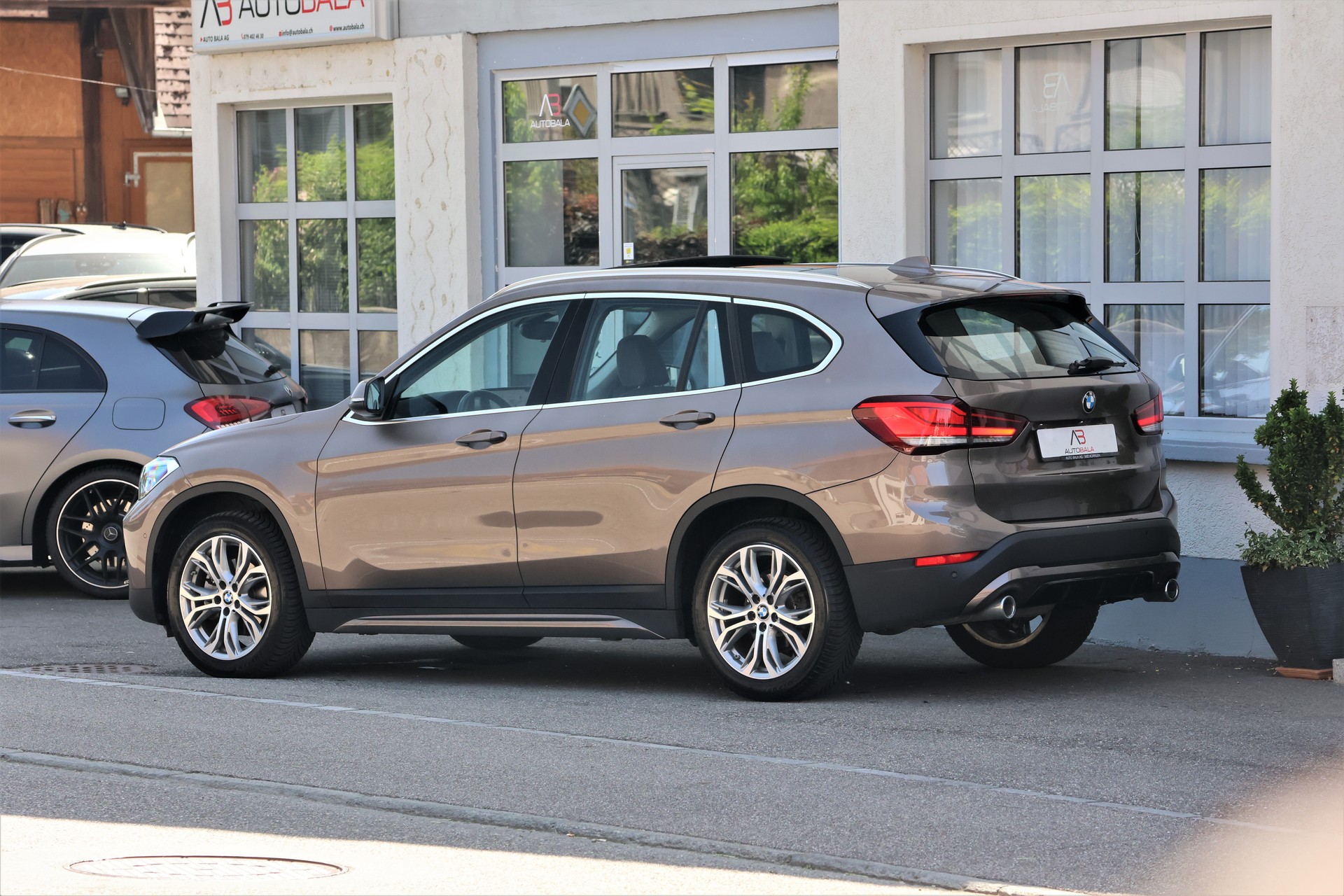 BMW X1 xDrive 18d Sport Line Steptronic-image-4