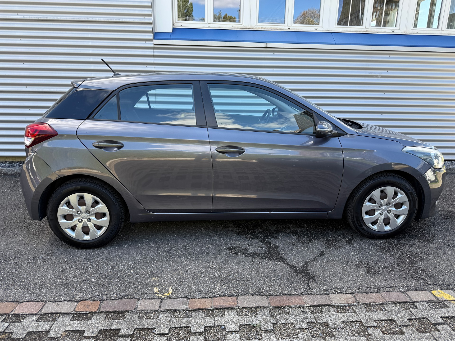 HYUNDAI i20 1.2 Origo-image-13
