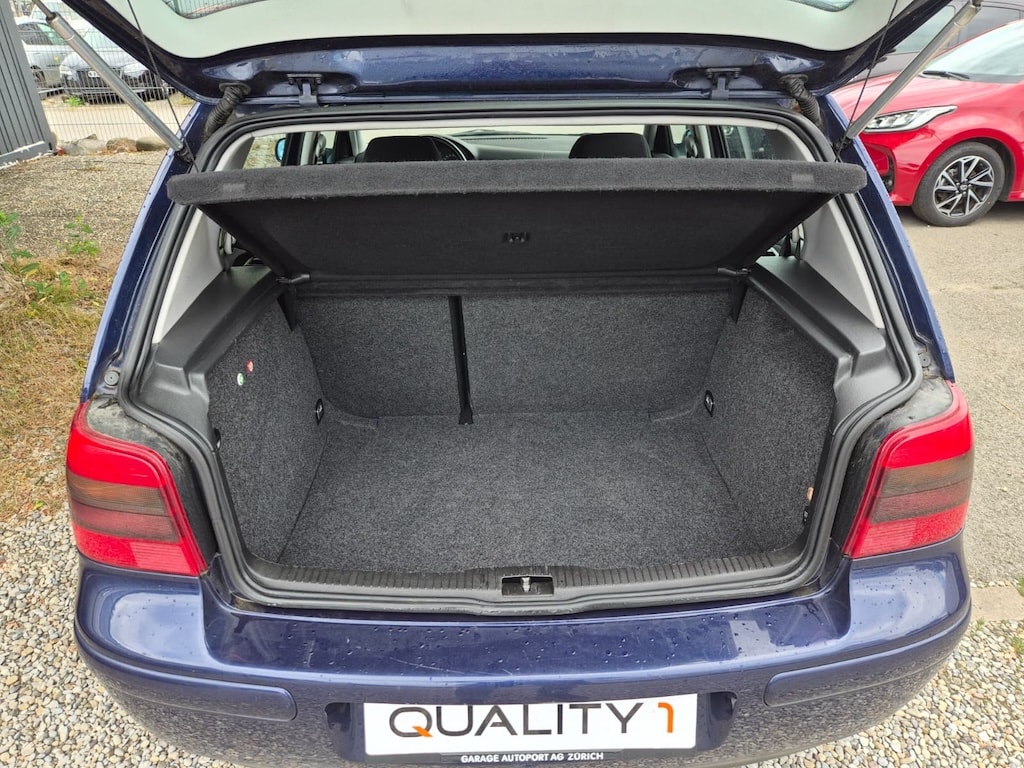 VW Golf 1.6 Comfortline Generation Automatic-image-14
