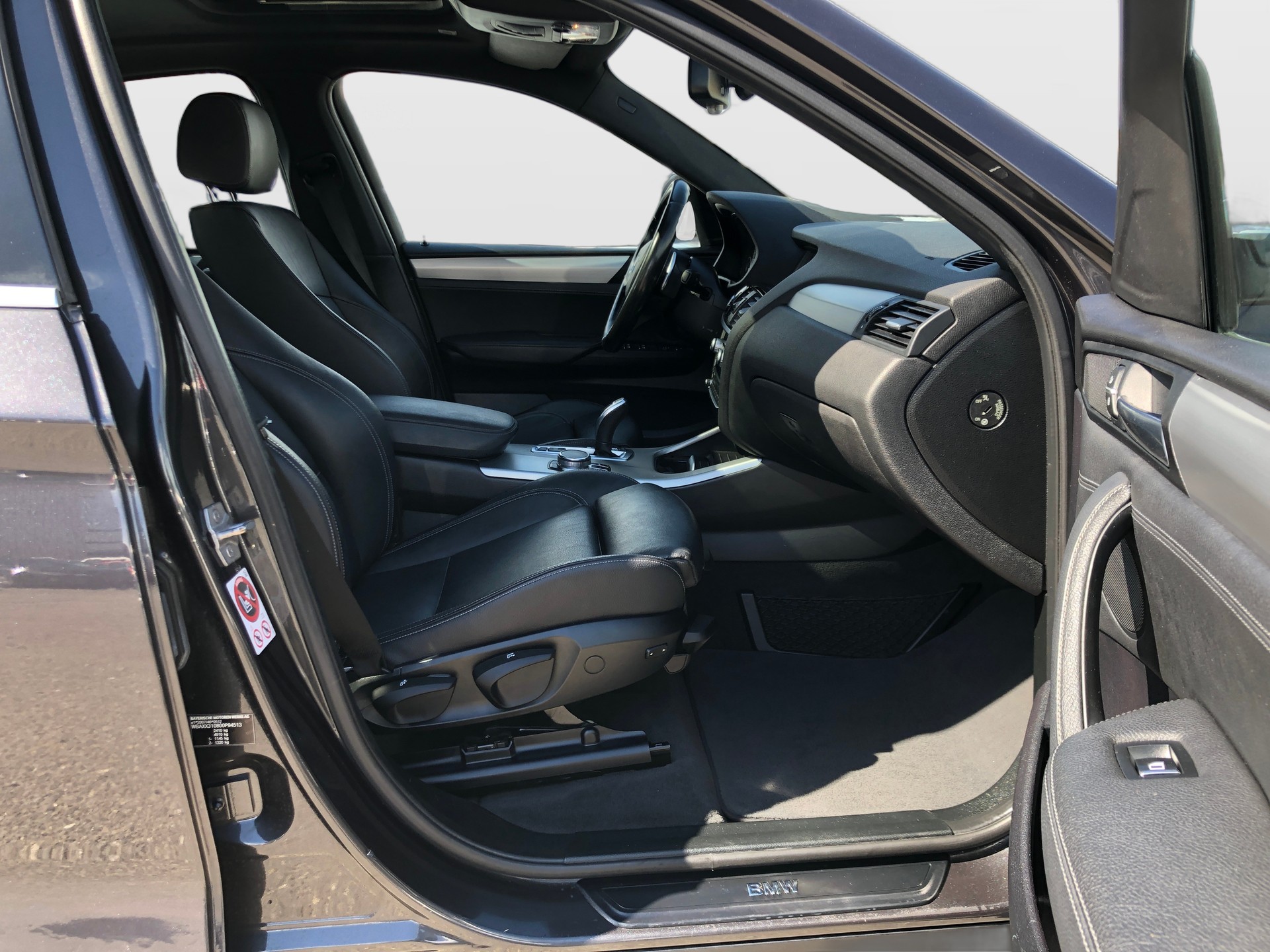 BMW X4 xDrive 30d M-Sport Steptronic-image-13