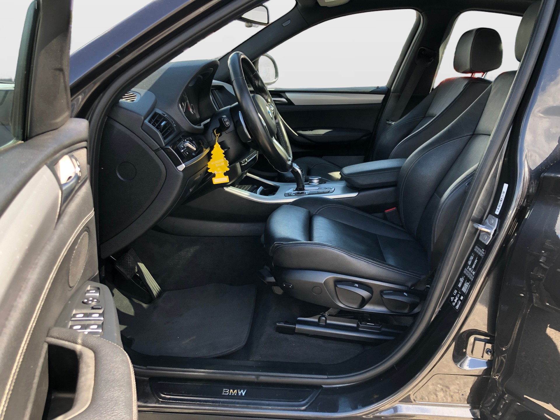 BMW X4 xDrive 30d M-Sport Steptronic-image-12