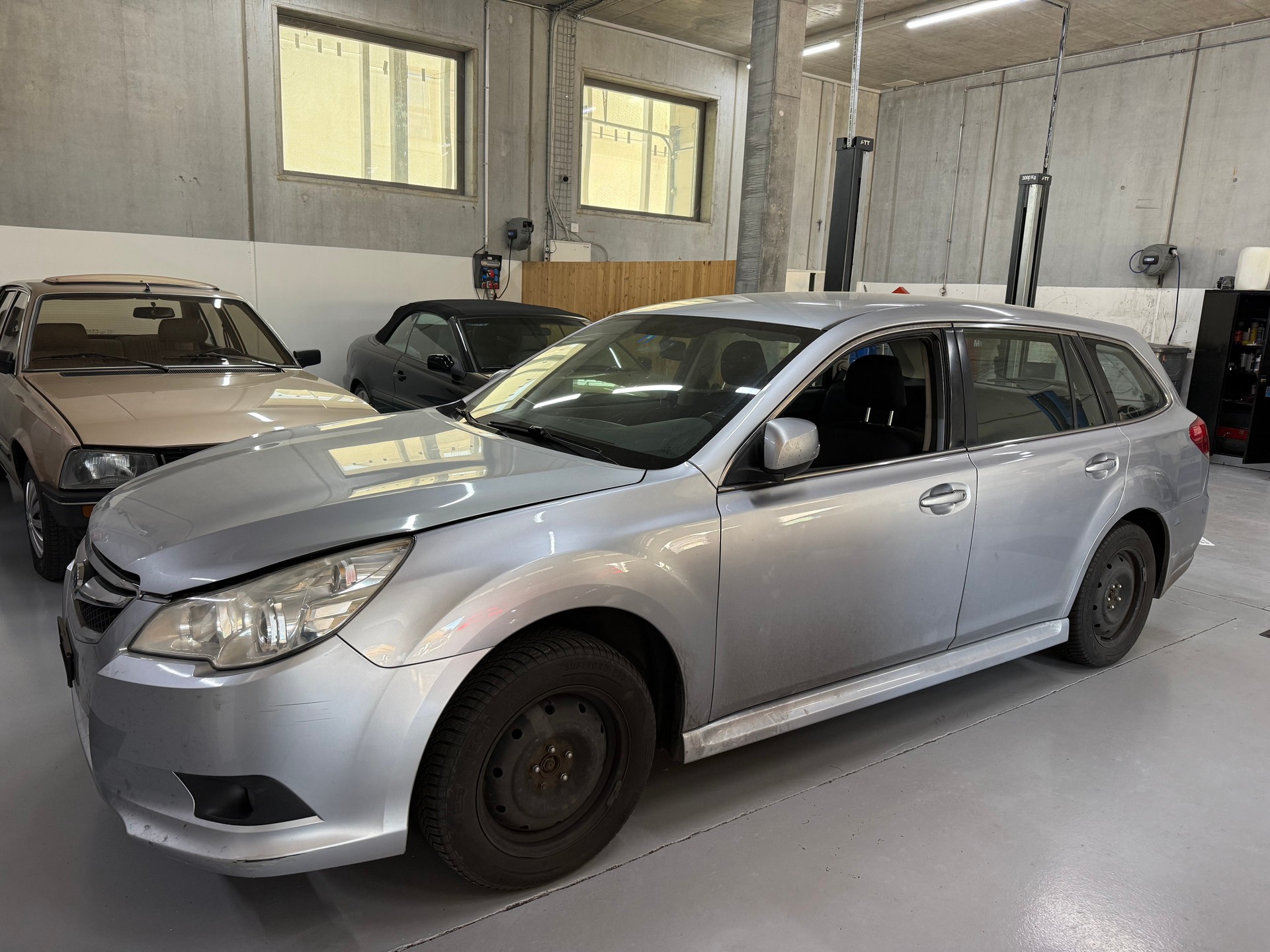 SUBARU Legacy 2.0i Swiss AWD-image-0
