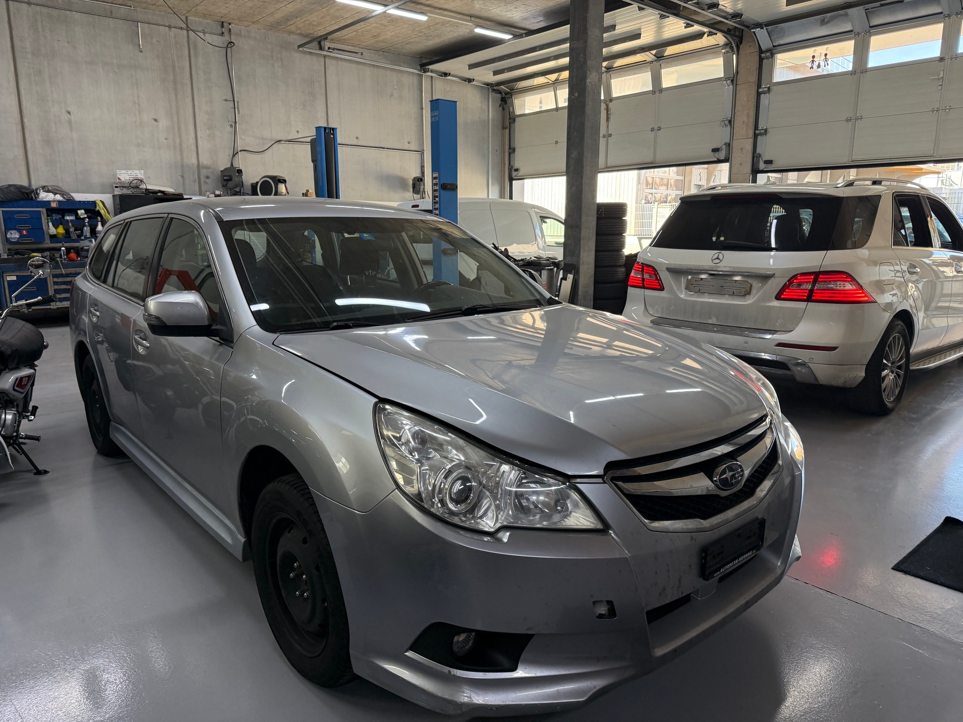 SUBARU Legacy 2.0i Swiss AWD-image-1