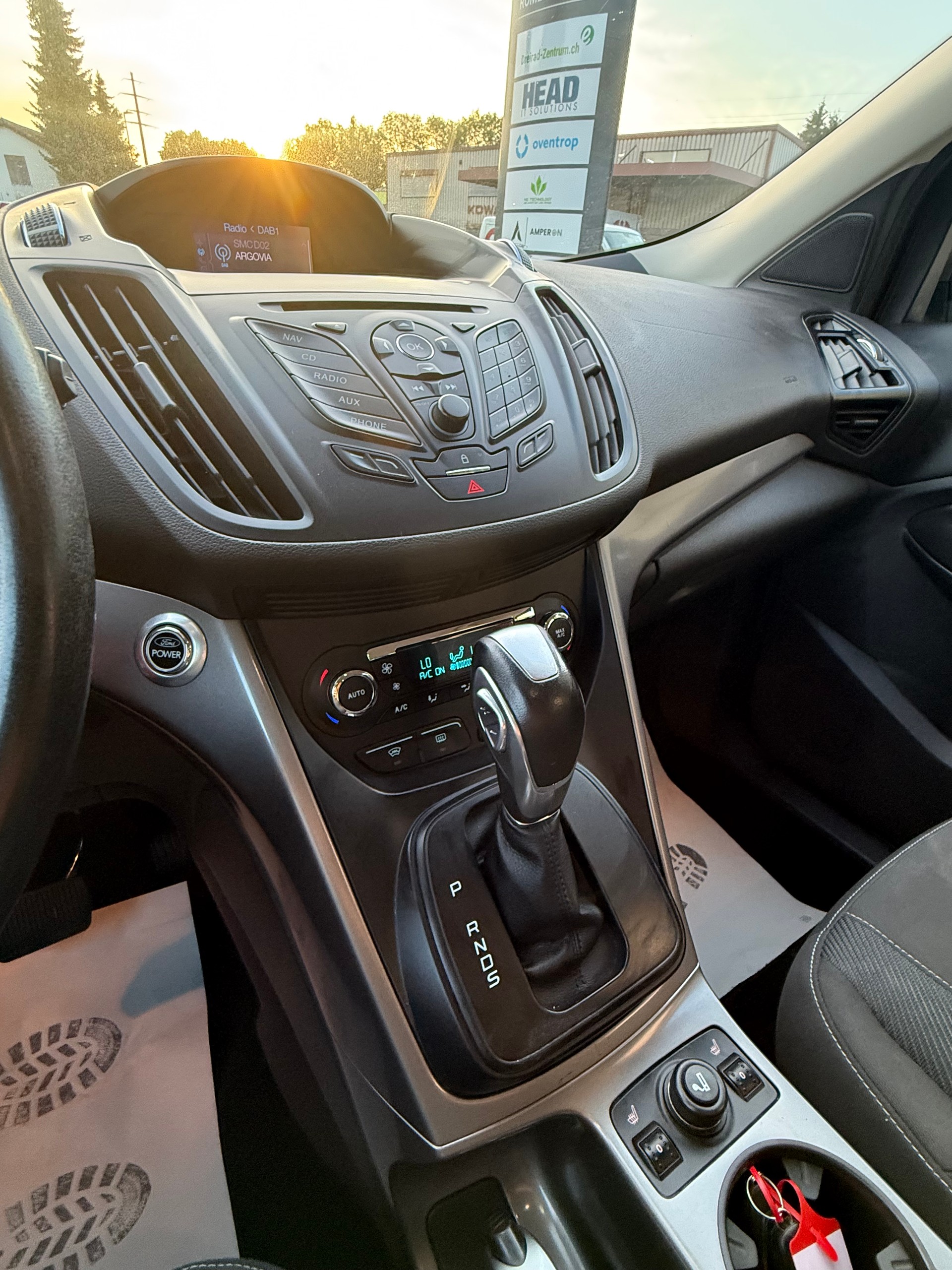 FORD Kuga 2.0 TDCi Titanium 4WD PowerShift-image-6