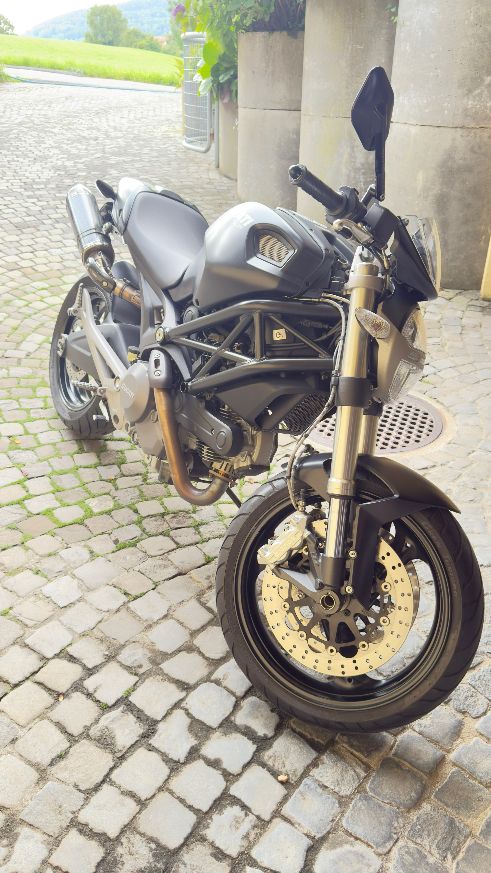 DUCATI MONSTER 696-image-3