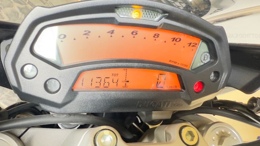 DUCATI MONSTER 696-image-4