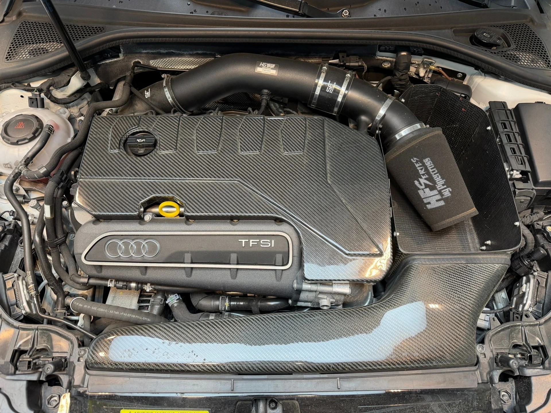 AUDI RS3 Sportback 2.5 TSI quattro S-tronic-image-12