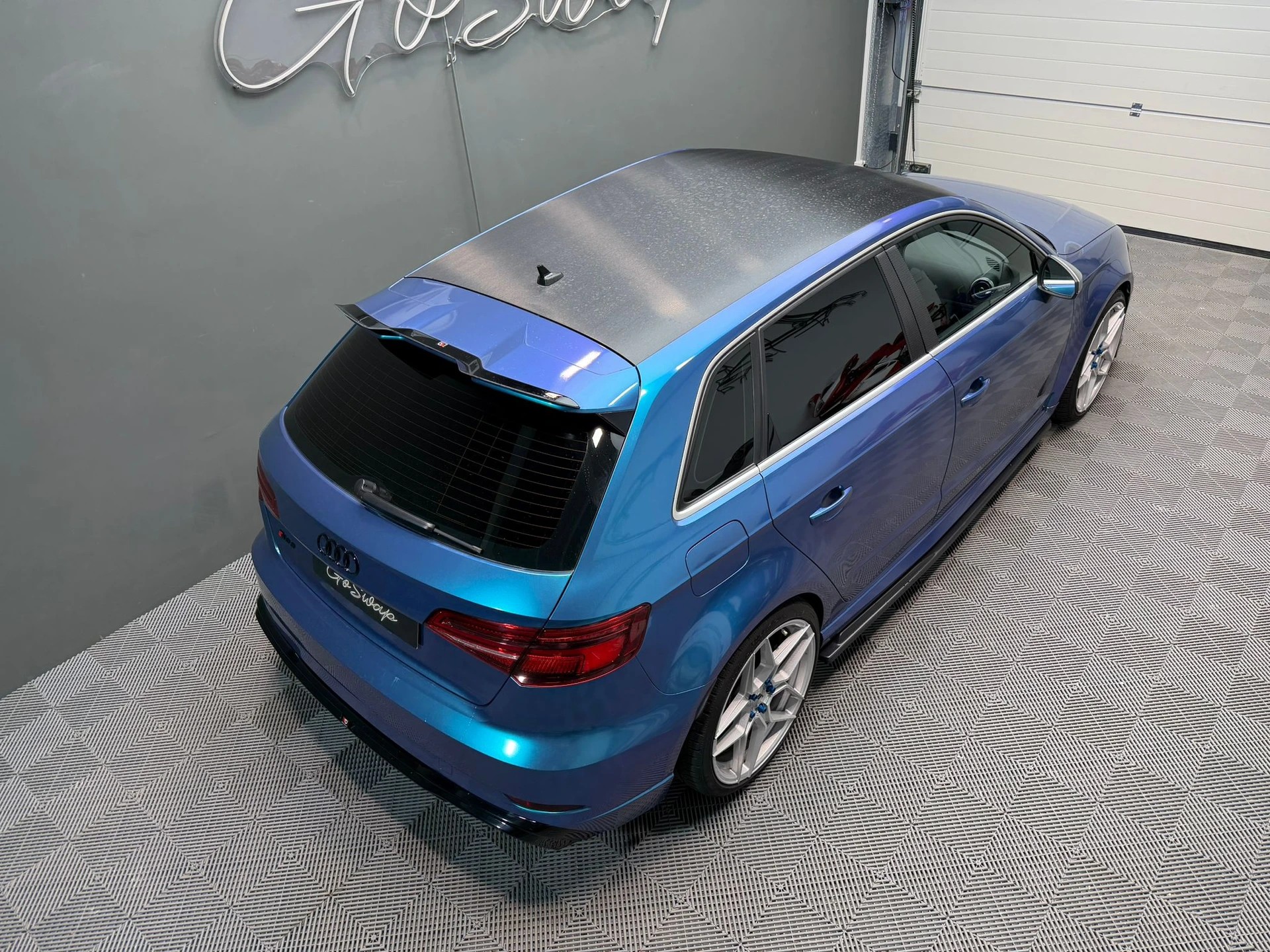 AUDI RS3 Sportback 2.5 TSI quattro S-tronic-image-5