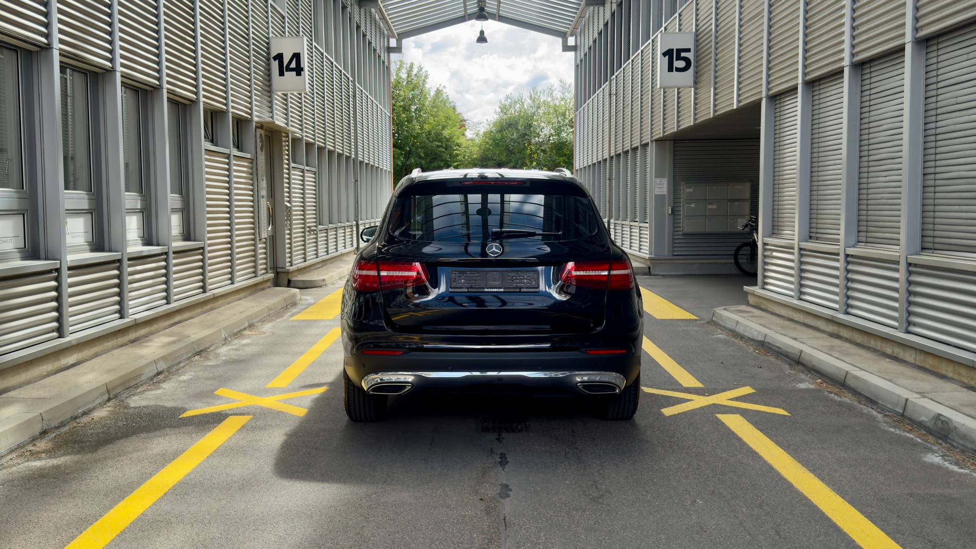 MERCEDES-BENZ GLC 220 d 4m-image-2