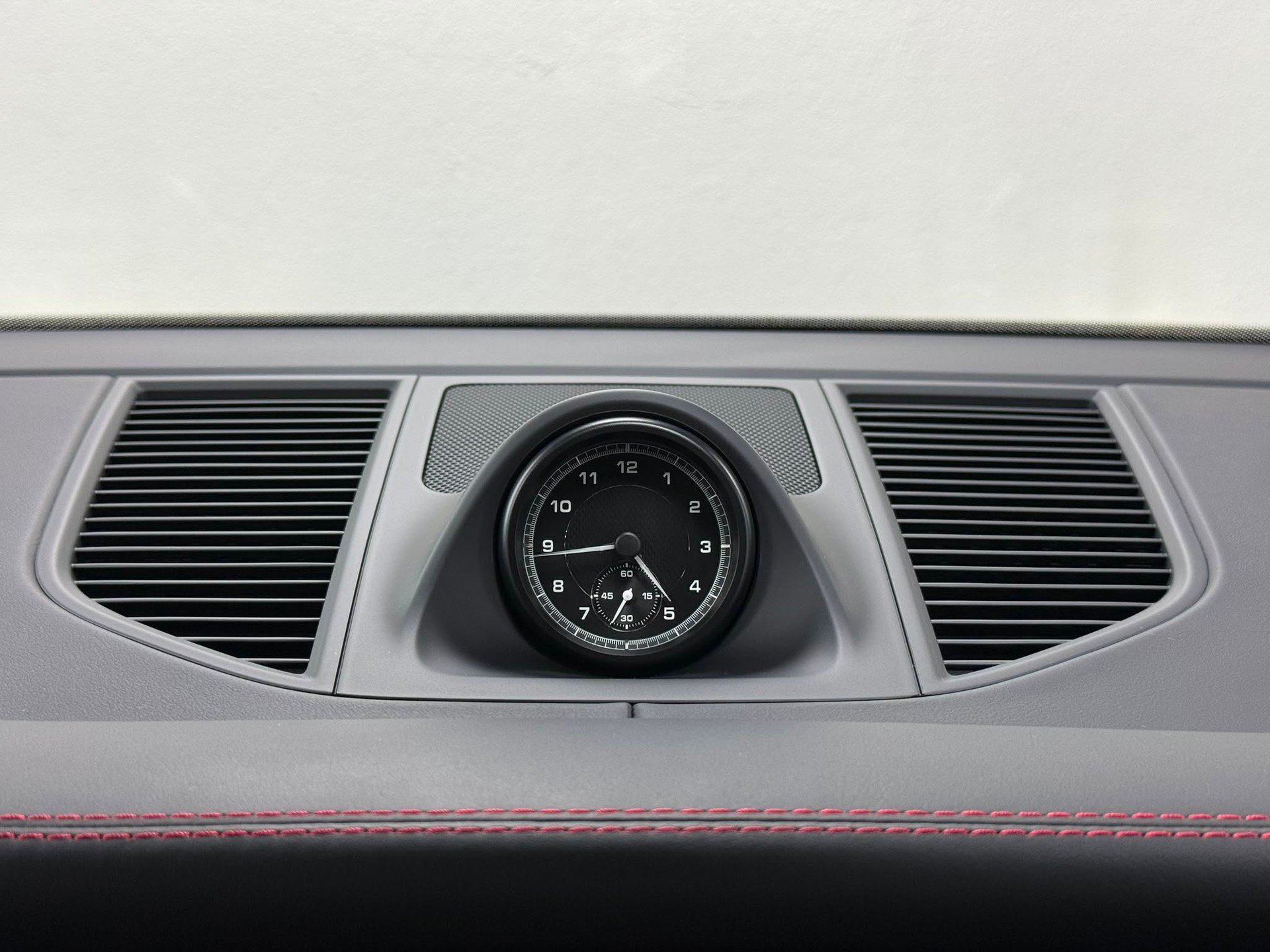 PORSCHE Macan GTS PDK-image-28