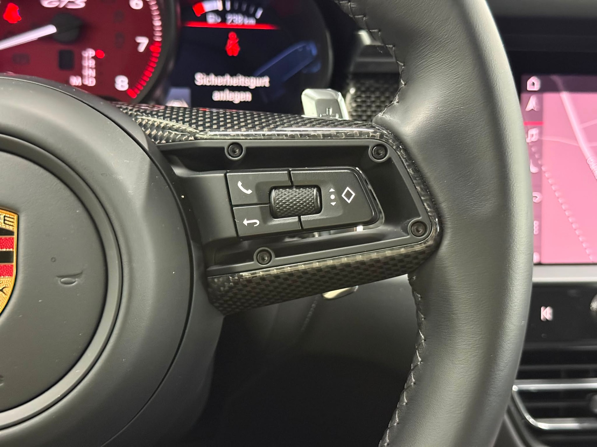 PORSCHE Macan GTS PDK-image-18