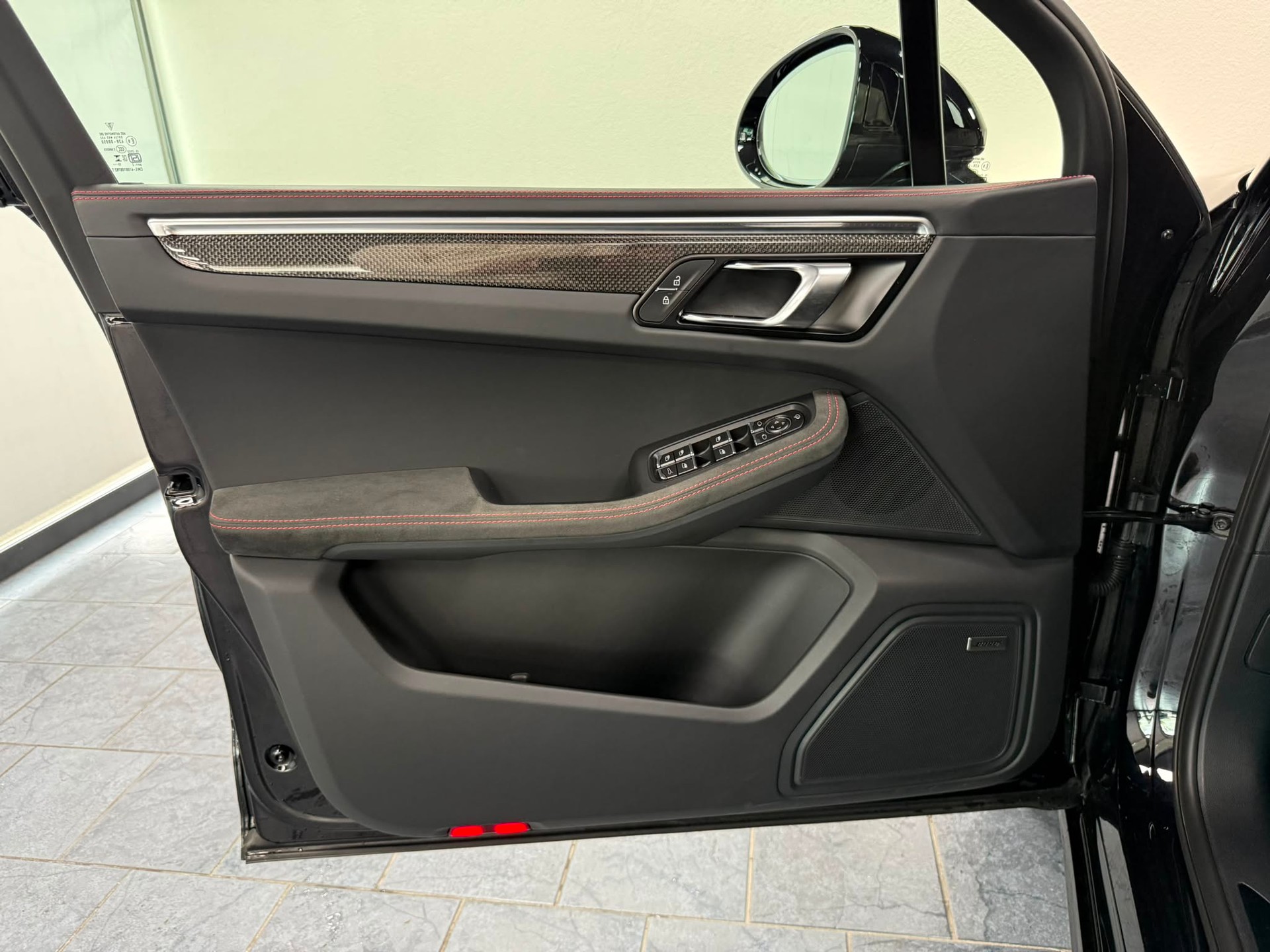 PORSCHE Macan GTS PDK-image-11