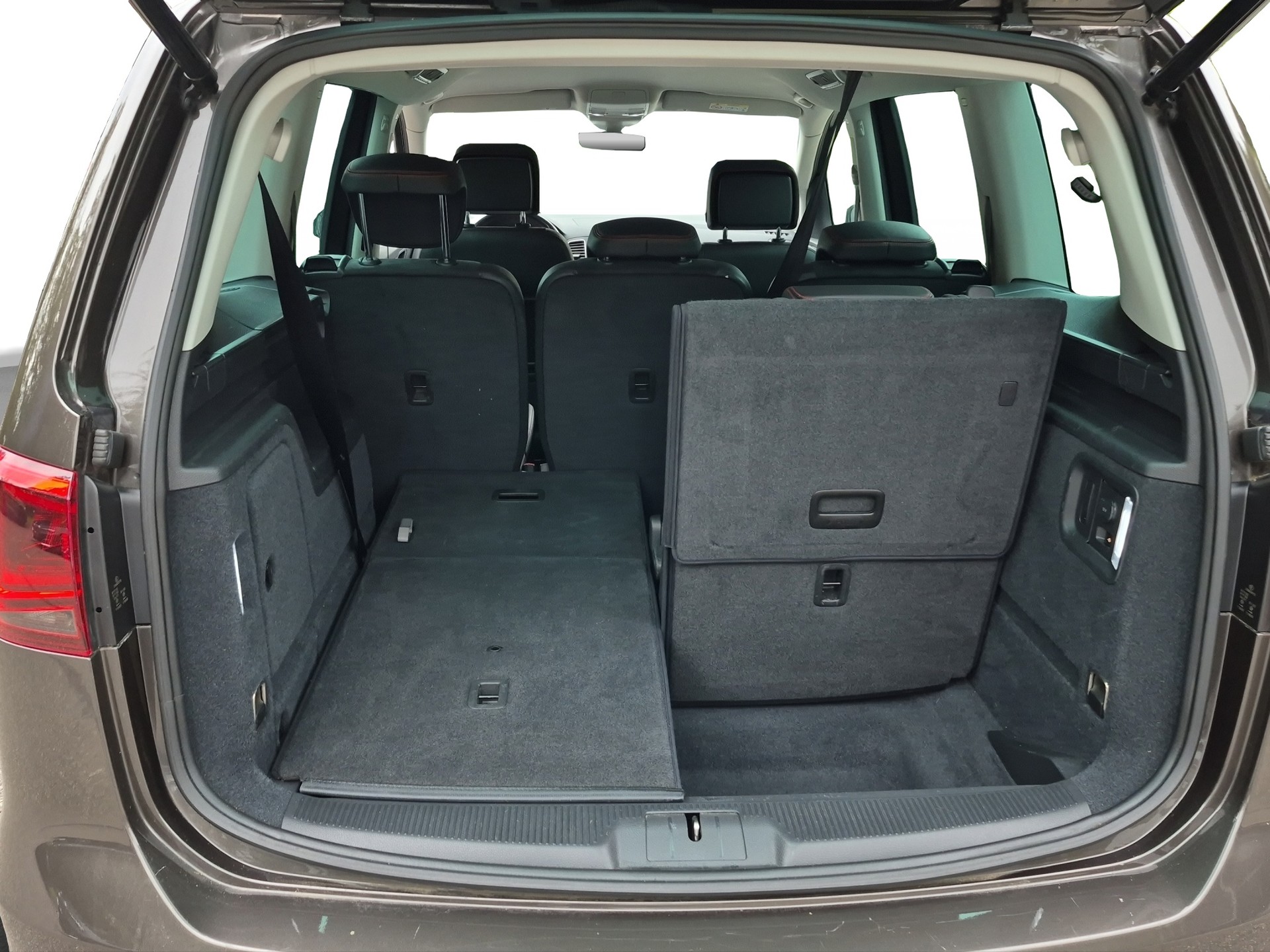 SEAT Alhambra 2.0 TDI FR Line DSG *7-Plätze, Anhängekupplung, int. Kindersitze*-image-13