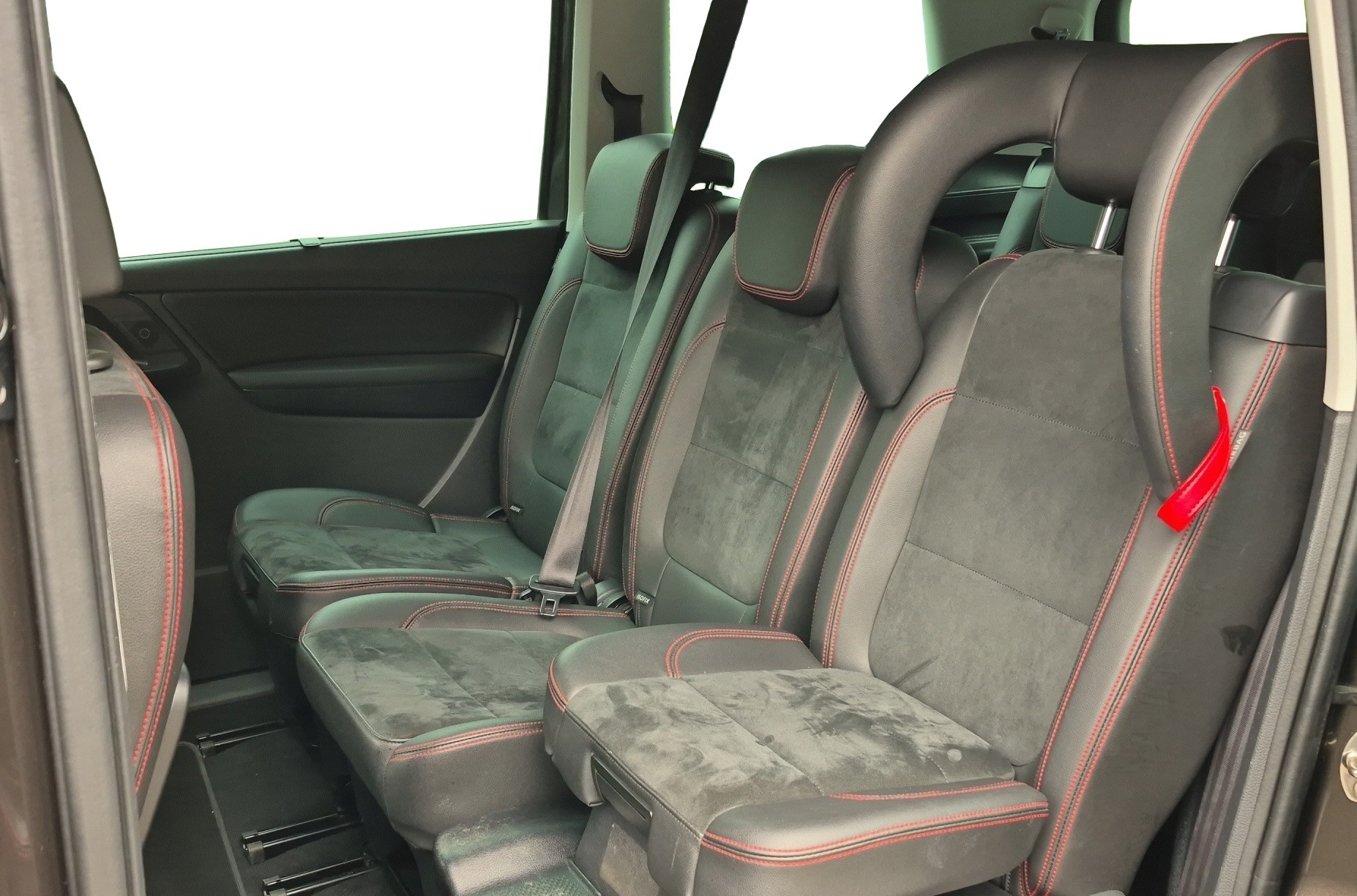 SEAT Alhambra 2.0 TDI FR Line DSG *7-Plätze, Anhängekupplung, int. Kindersitze*-image-12
