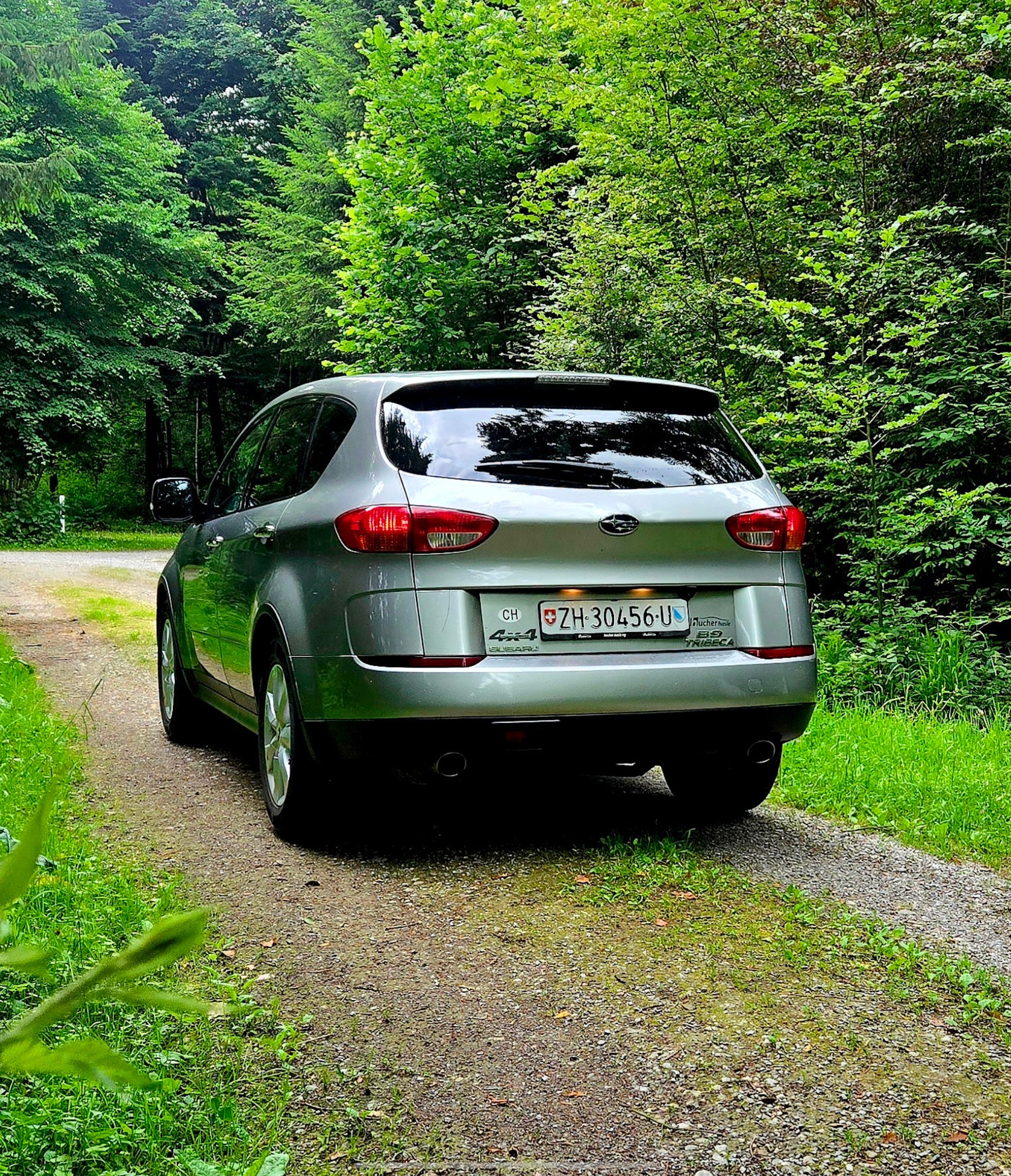 SUBARU Tribeca 3.0 AWD Executive-image-2