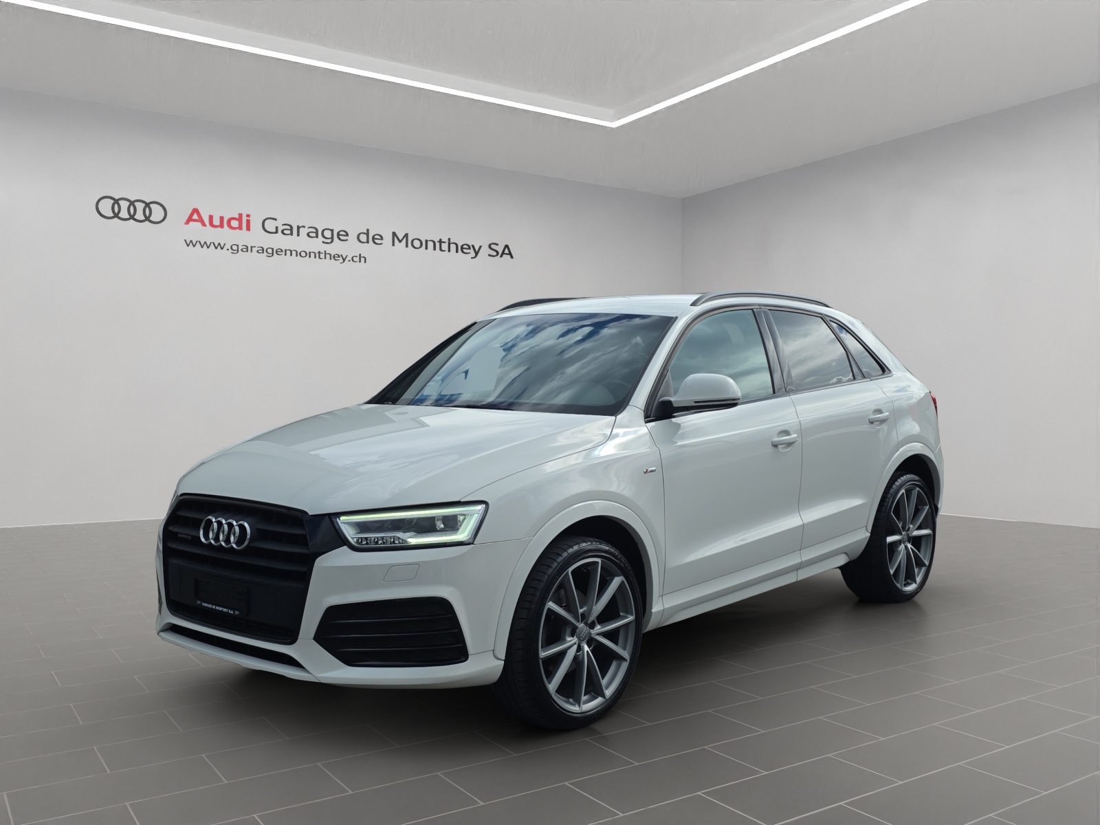AUDI Q3 2.0 TFSI sport quattro S-tronic-image-0