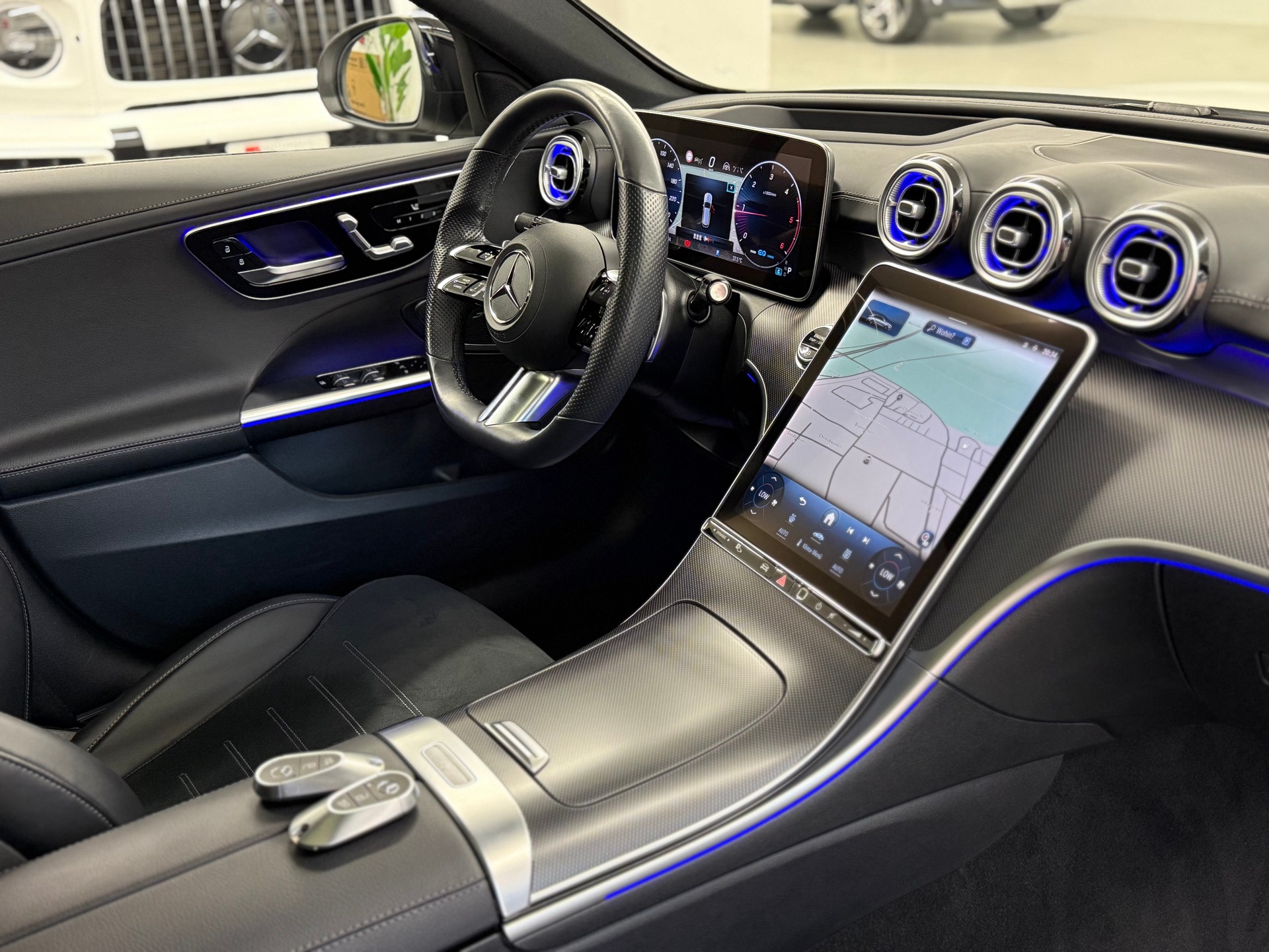 MERCEDES-BENZ C 220 d T 4Matic AMG Line-image-17